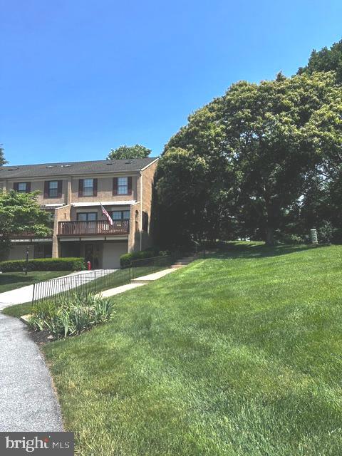BRADFORD SQUARE - Residential