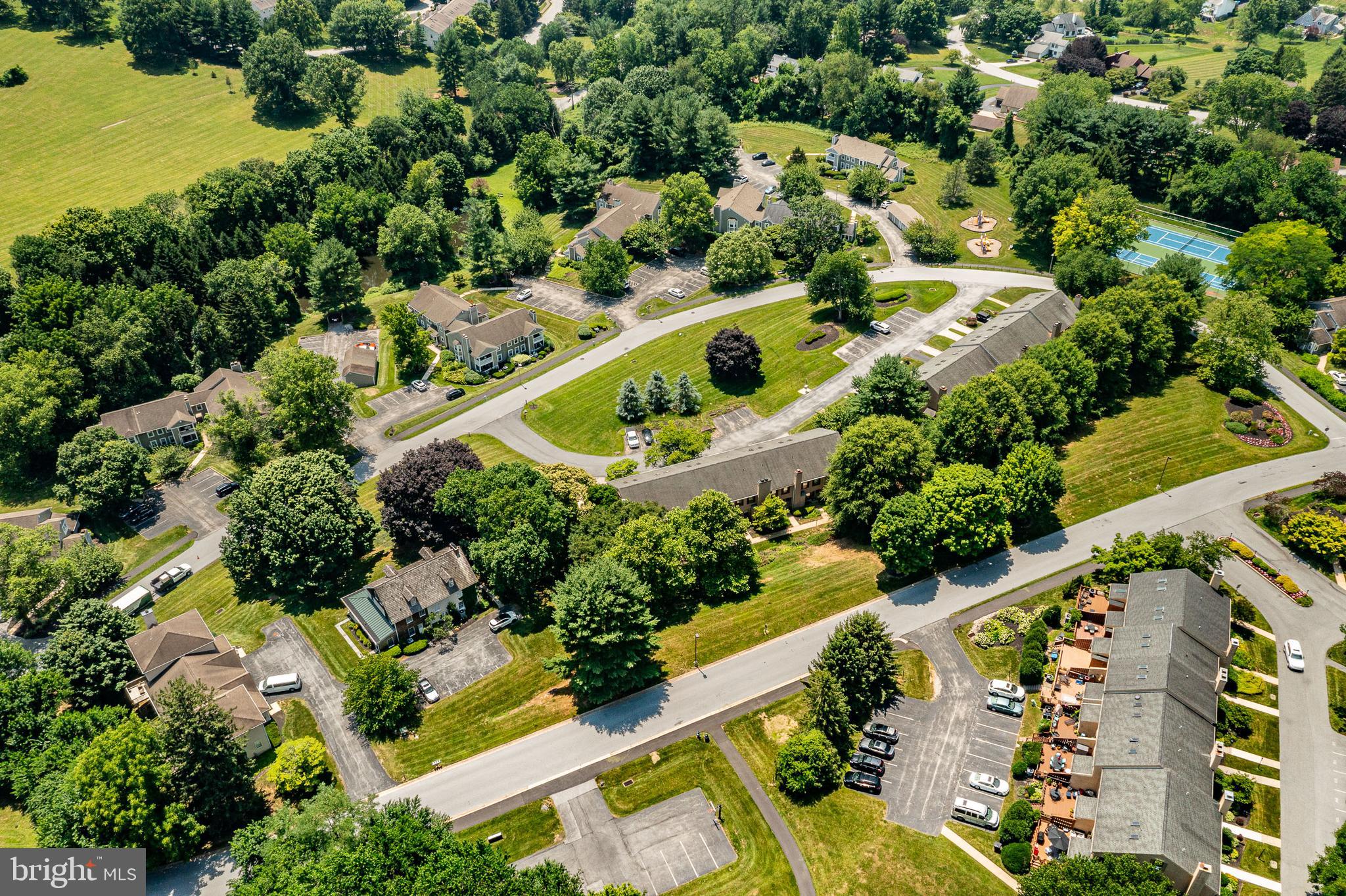 BRADFORD SQUARE - Residential