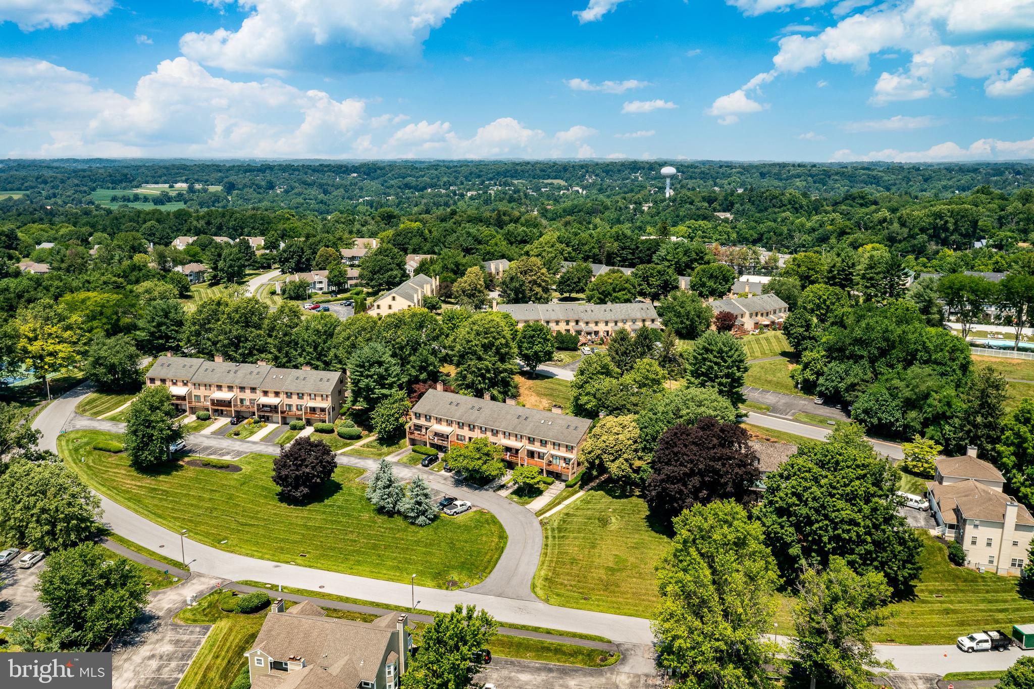 BRADFORD SQUARE - Residential