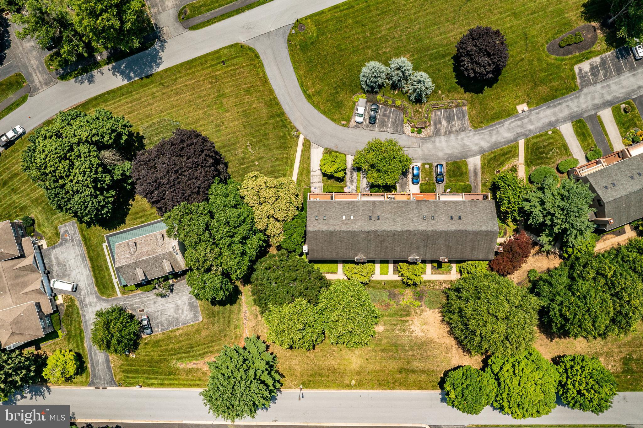 BRADFORD SQUARE - Residential