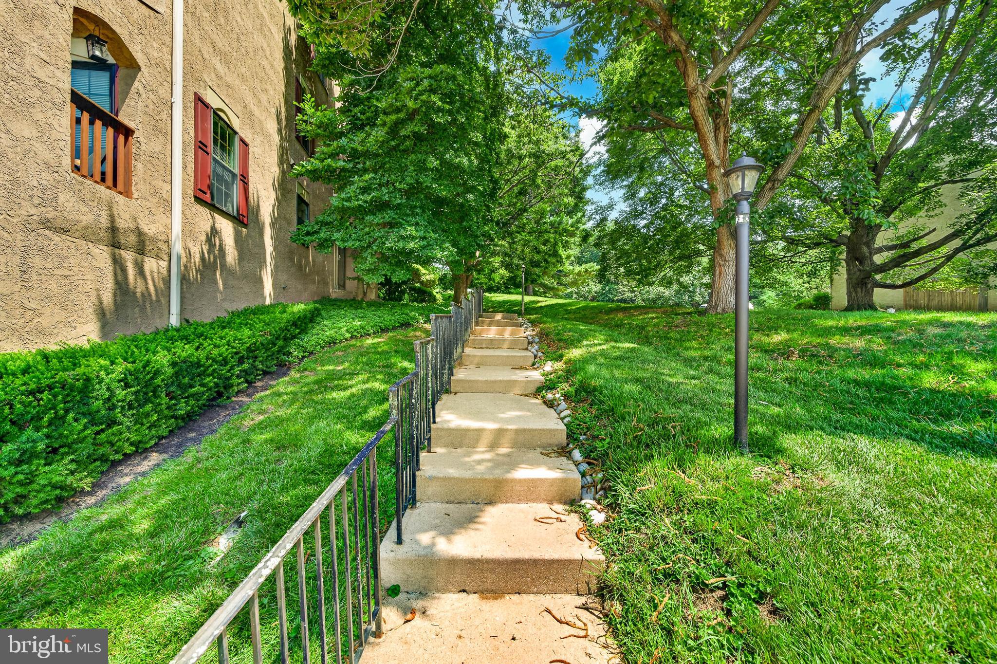 BRADFORD SQUARE - Residential