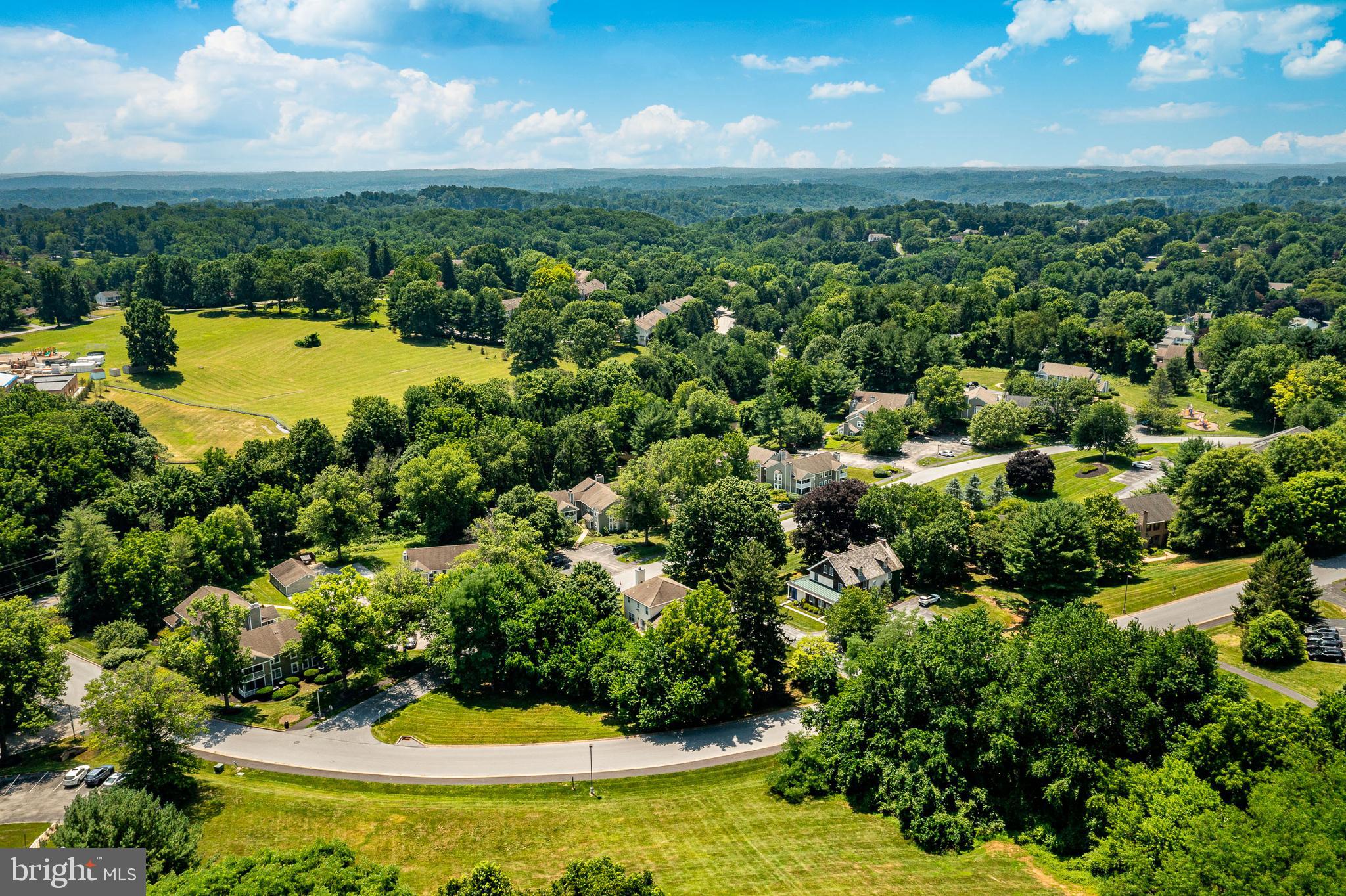 BRADFORD SQUARE - Residential