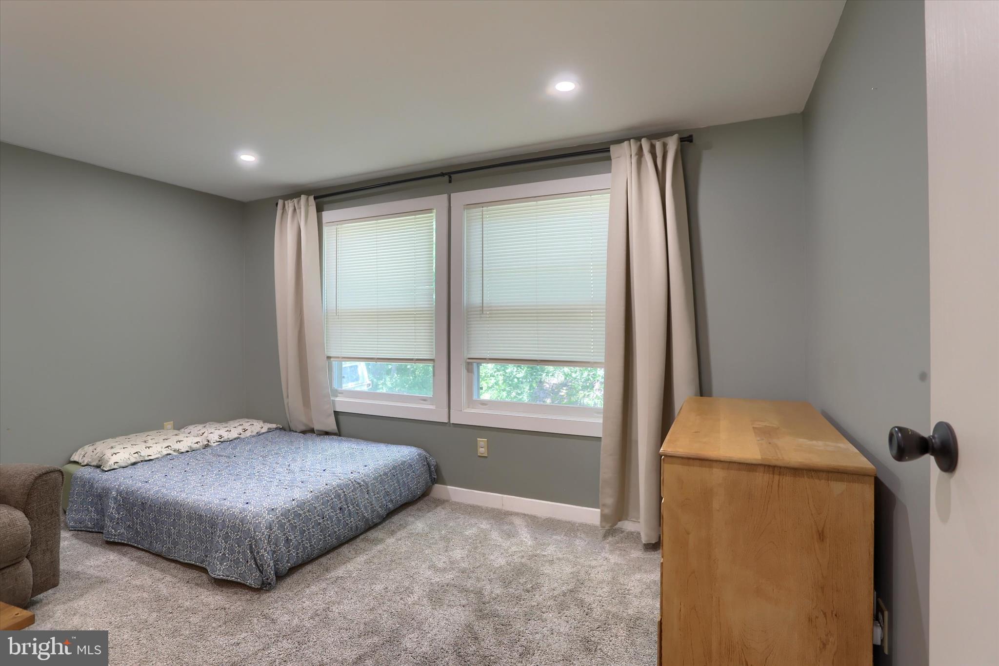 CAMP STRAUSS - Residential