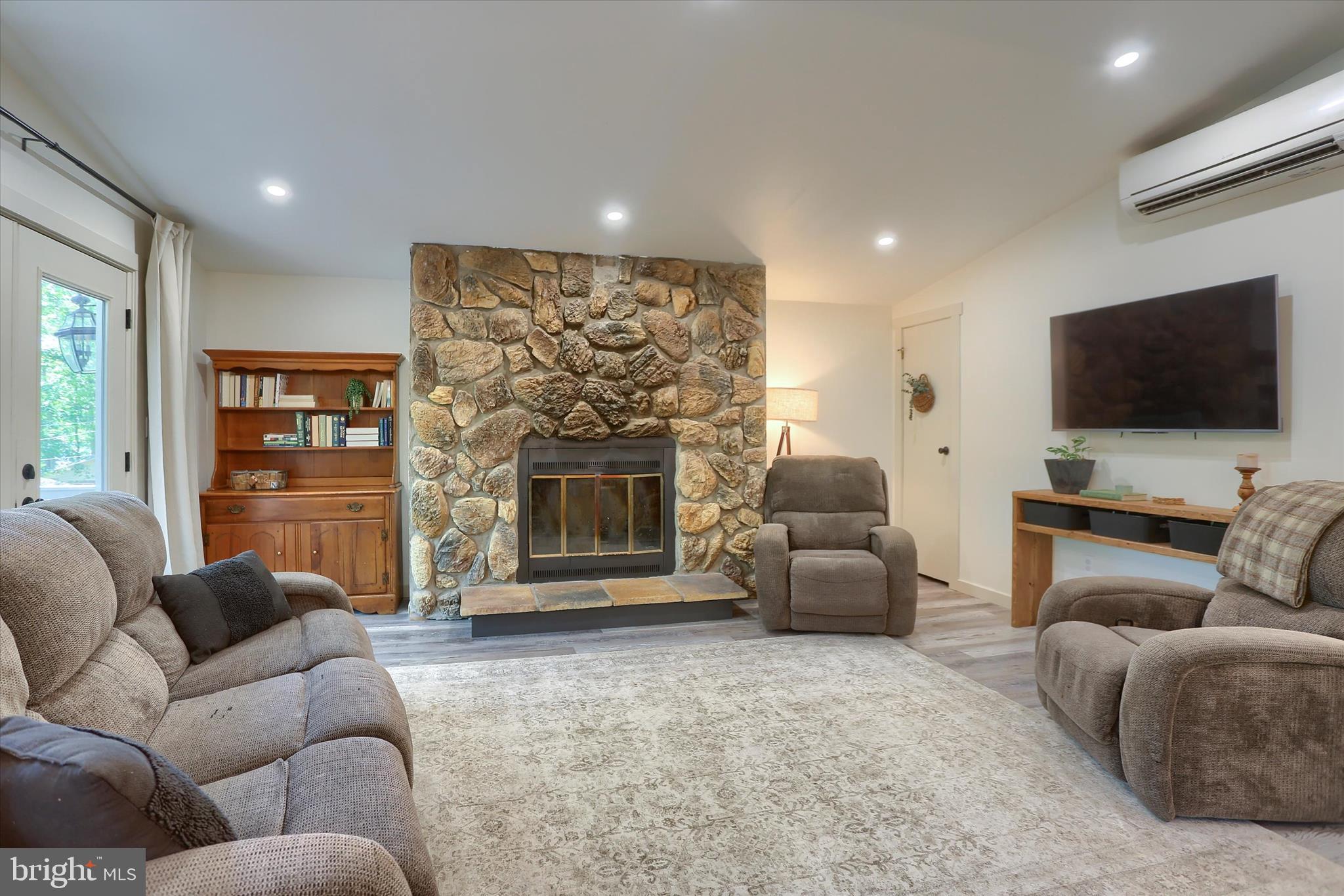 CAMP STRAUSS - Residential