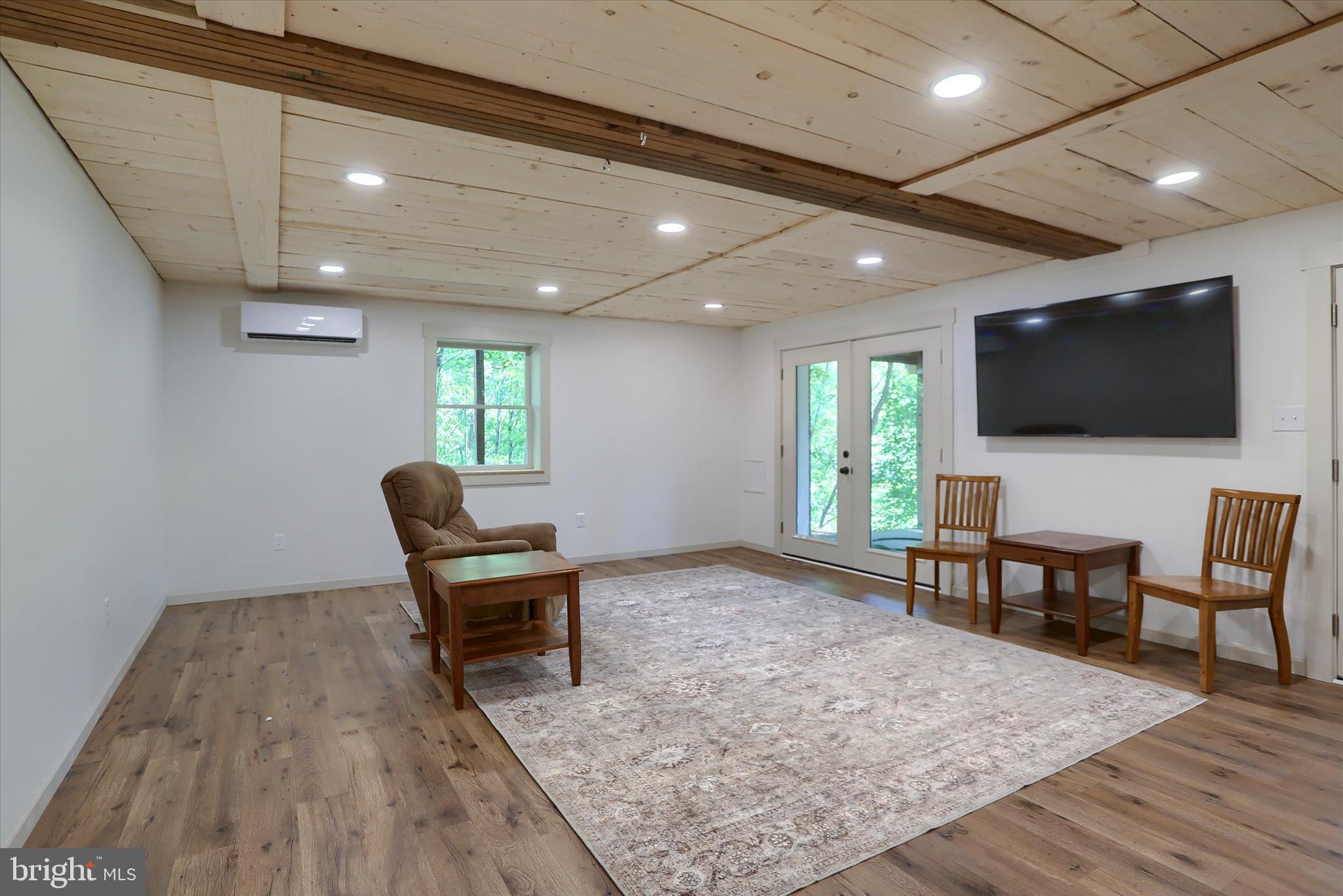 CAMP STRAUSS - Residential
