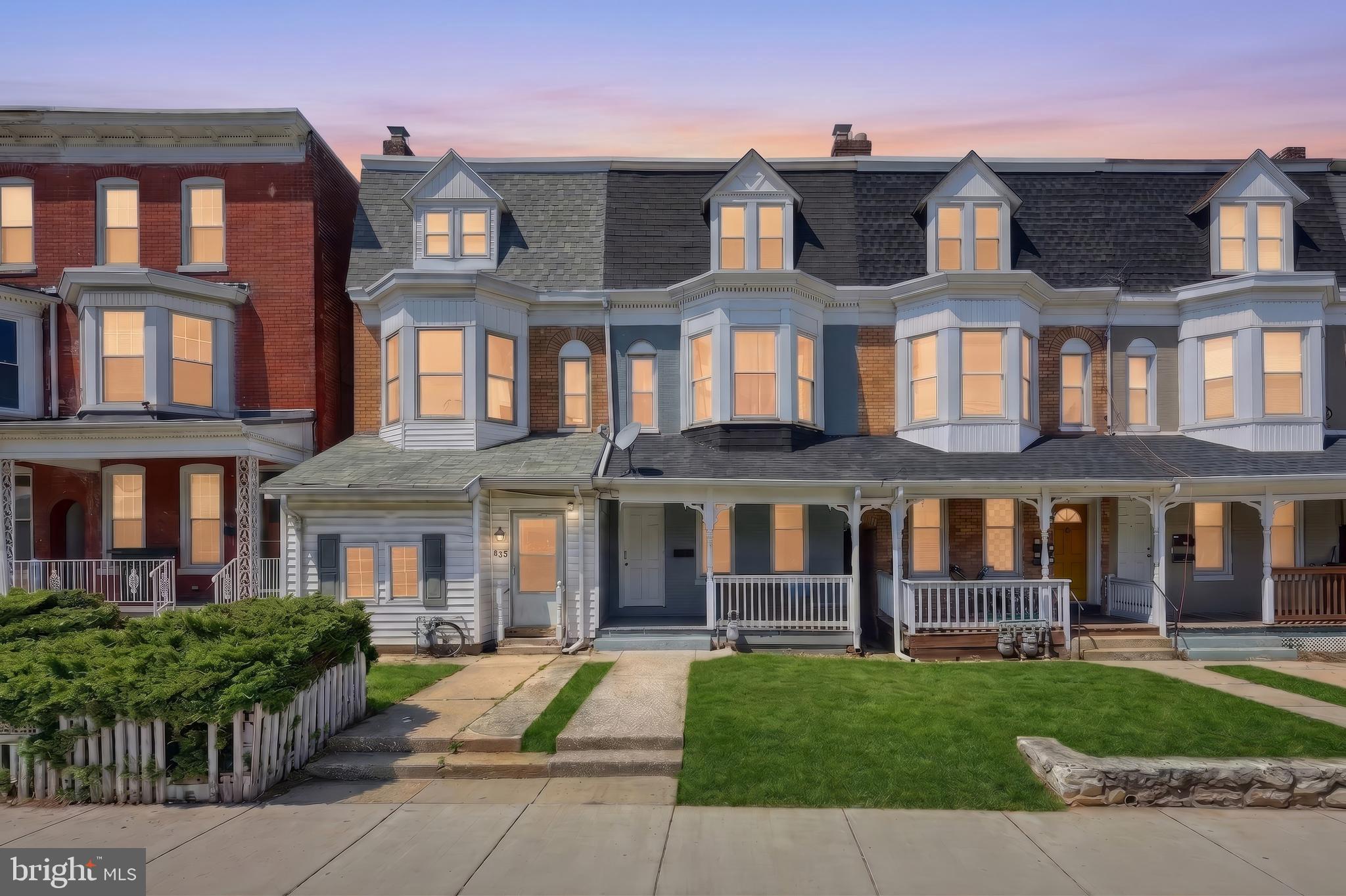THE AVENUES - Residential
