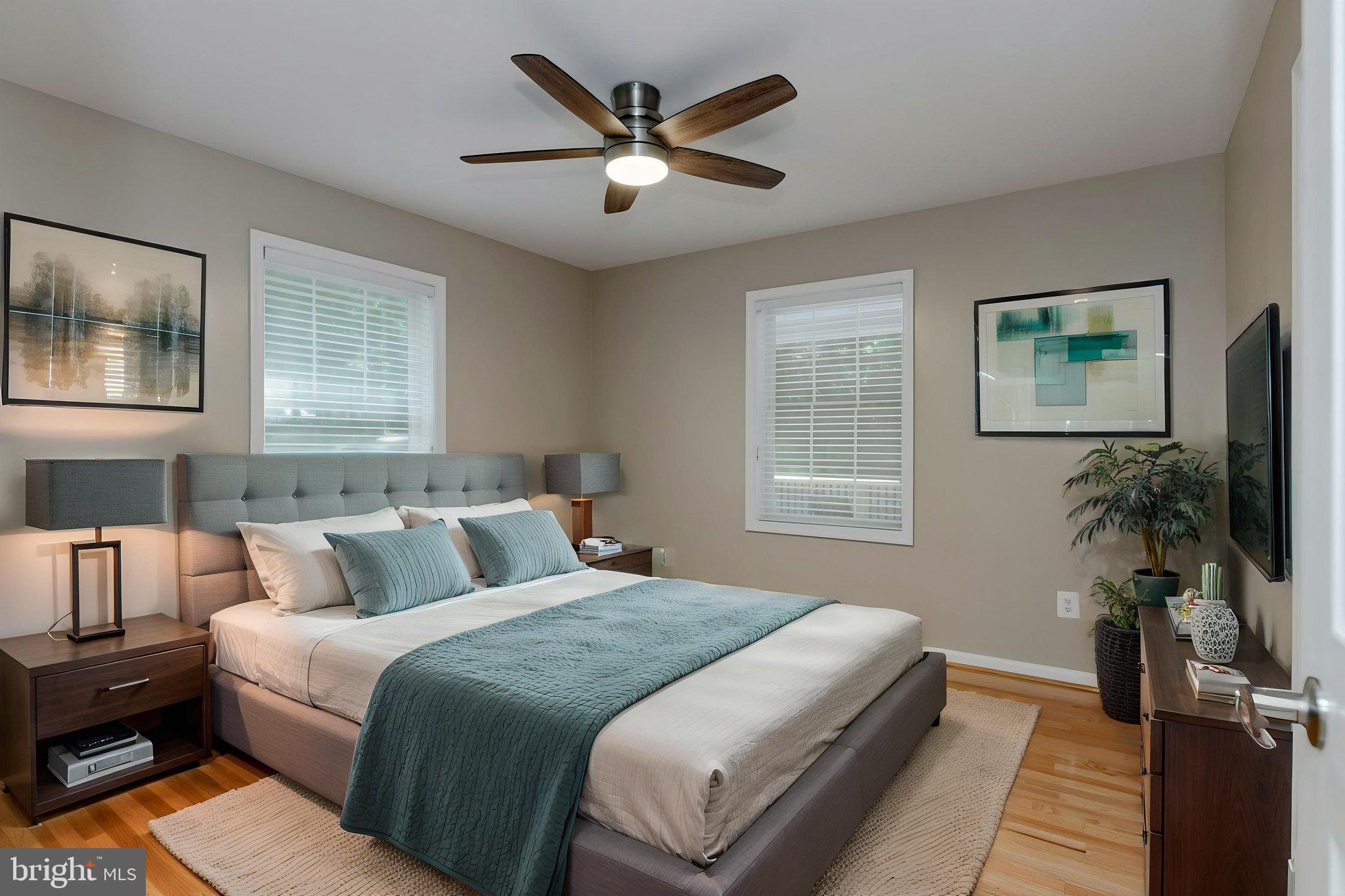 SHOREWOOD - Residential