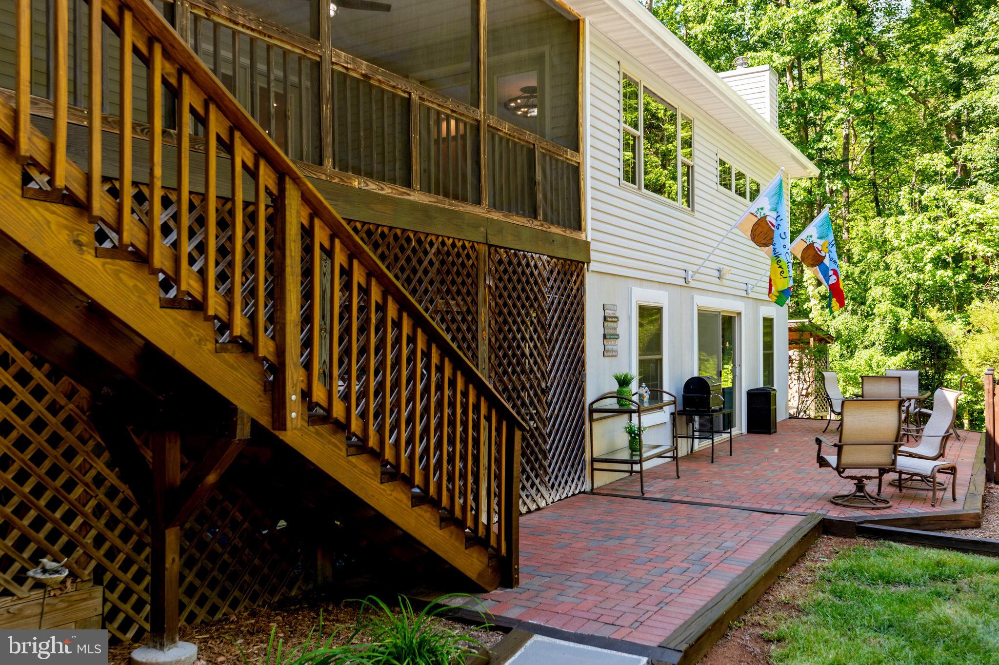 SHOREWOOD - Residential