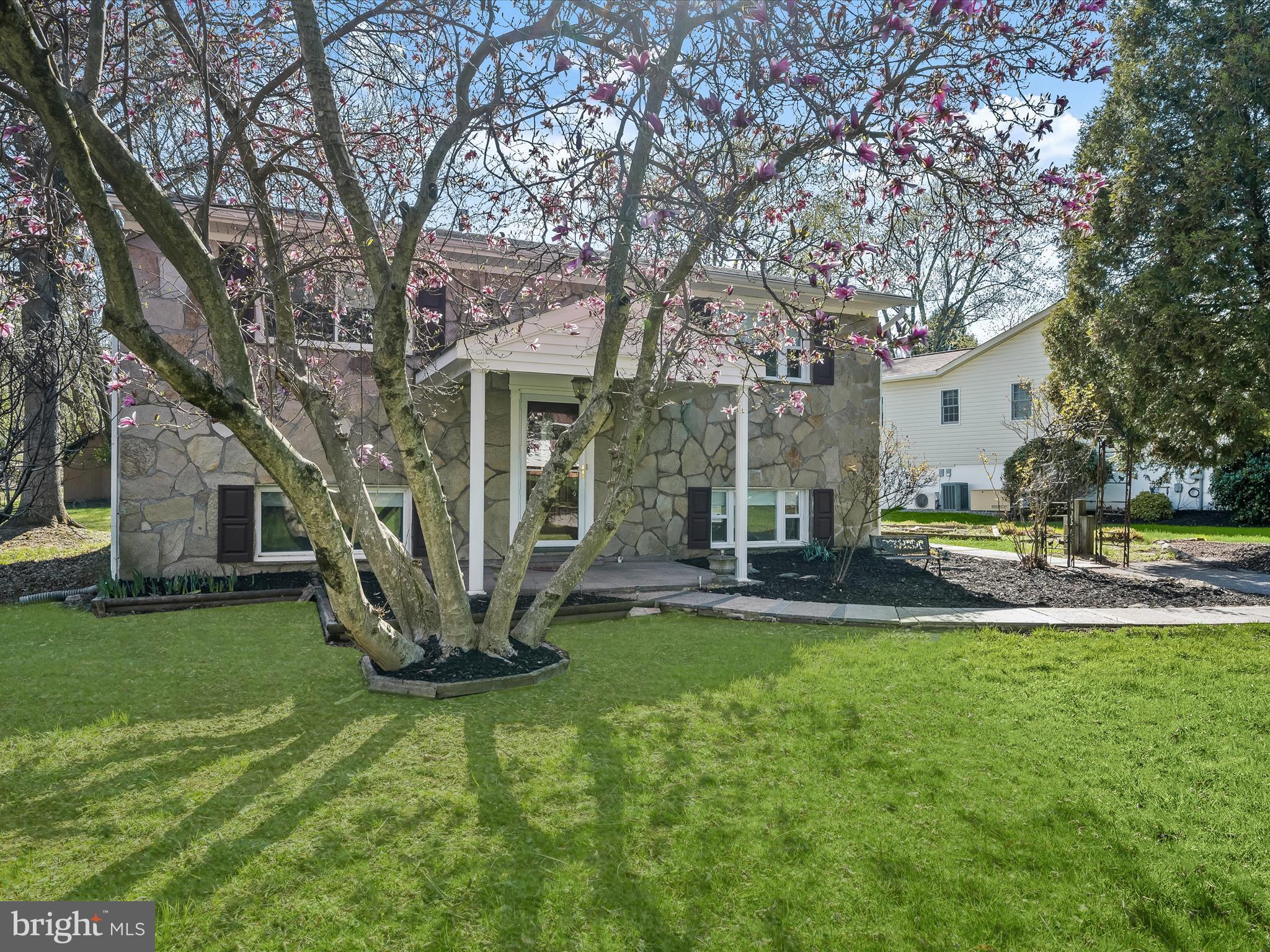 GWYNN ACRES - Residential