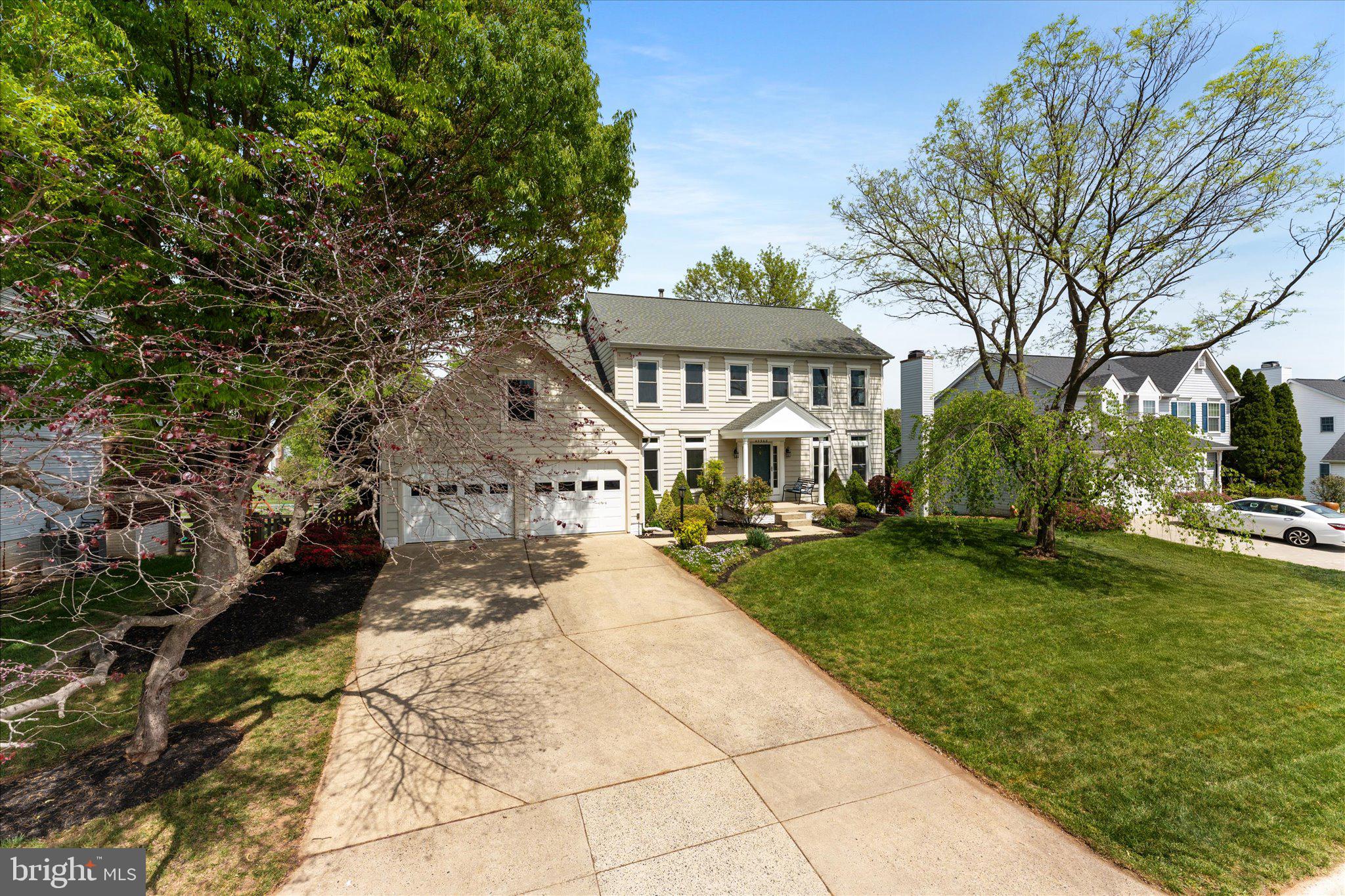 ASHBURN VILLAGE - Residential