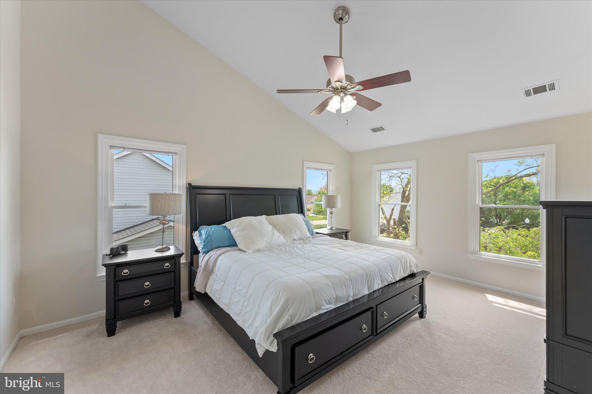 ASHBURN VILLAGE - Residential