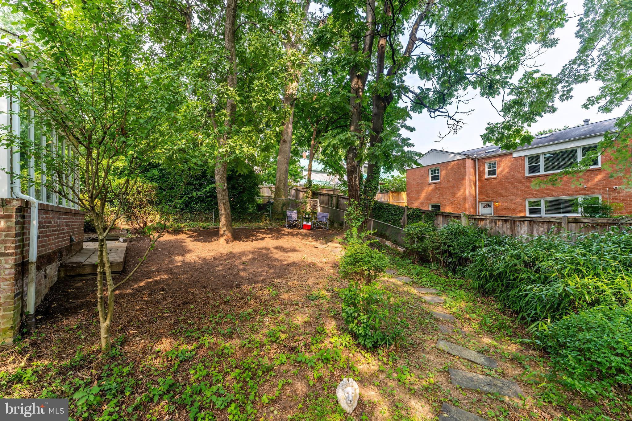 BARCROFT - Residential