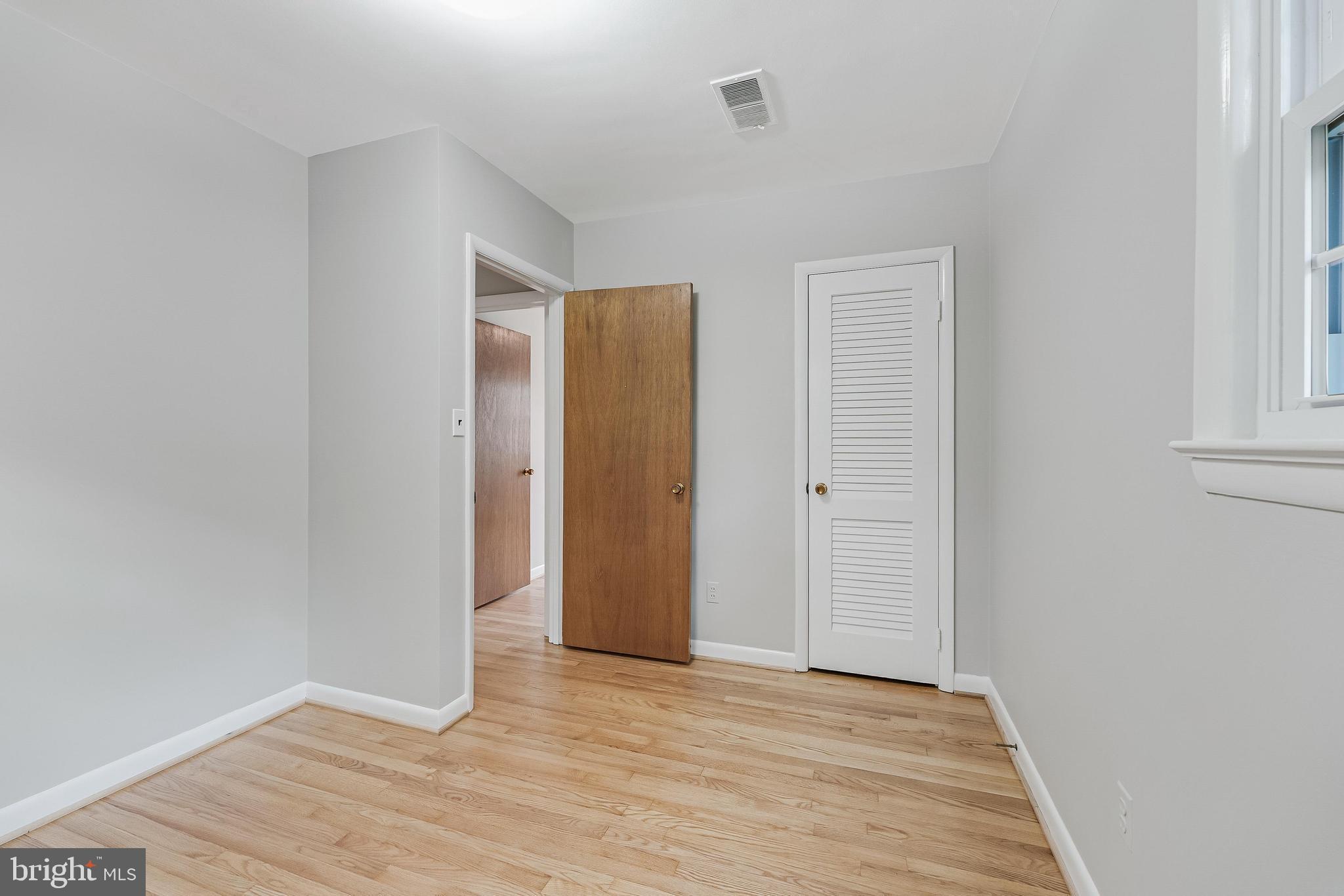 BARCROFT - Residential