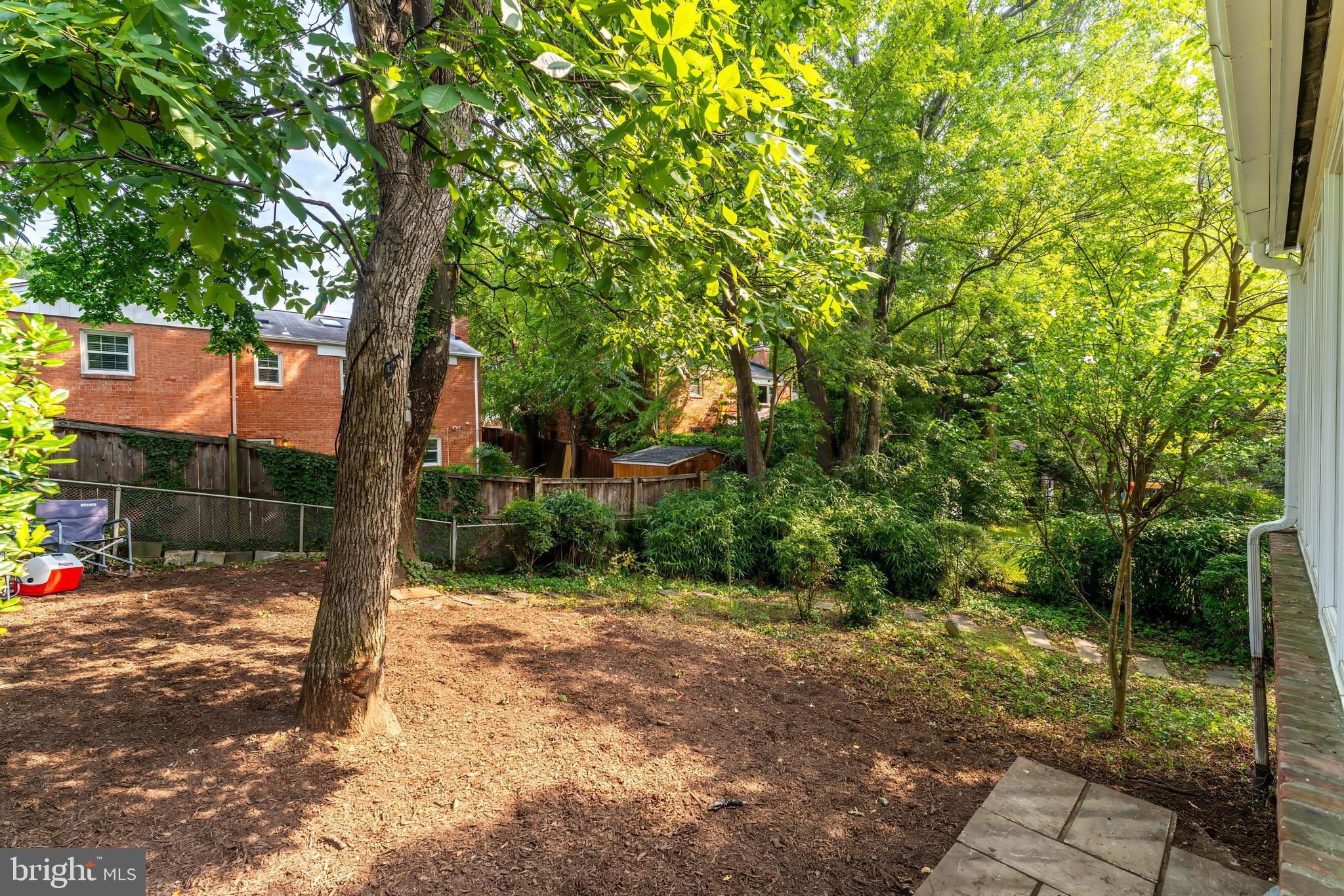 BARCROFT - Residential