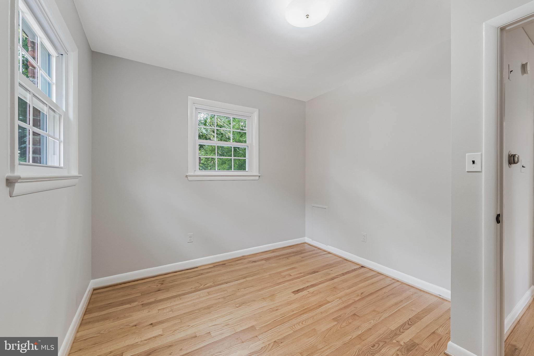 BARCROFT - Residential