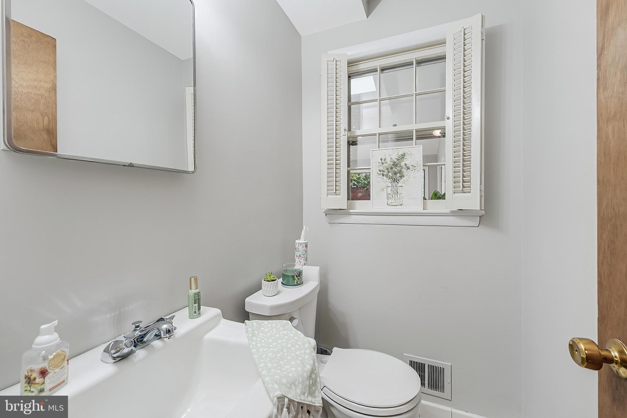 BARCROFT - Residential