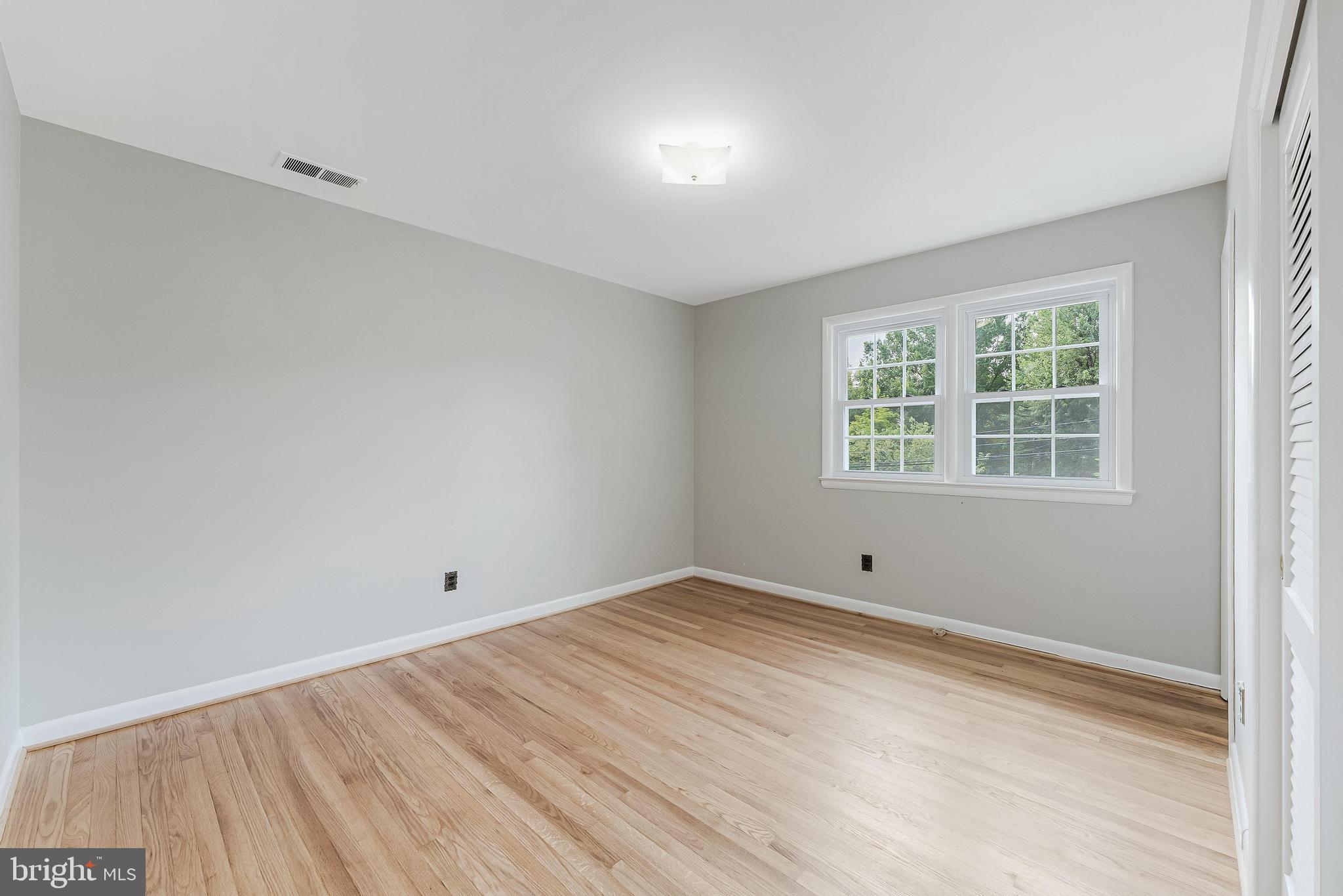 BARCROFT - Residential