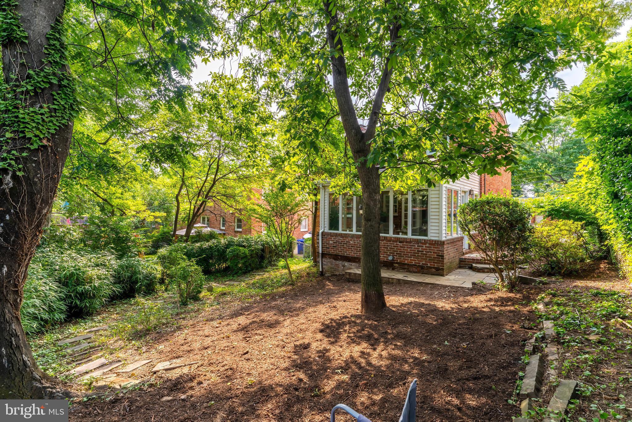 BARCROFT - Residential