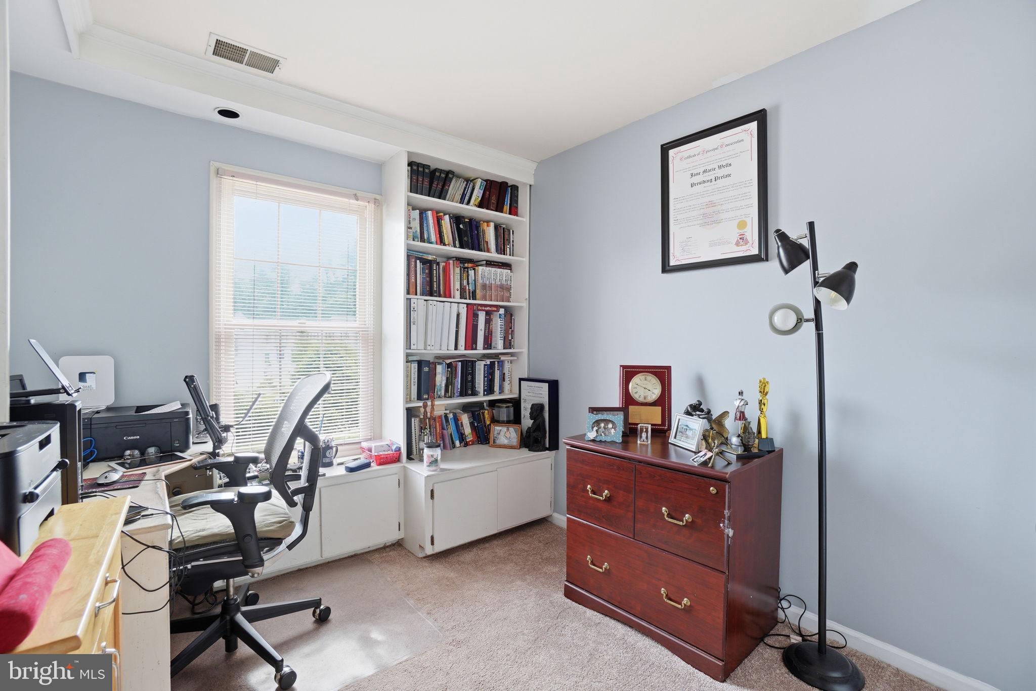 OVERLOOK POINTE - Residential