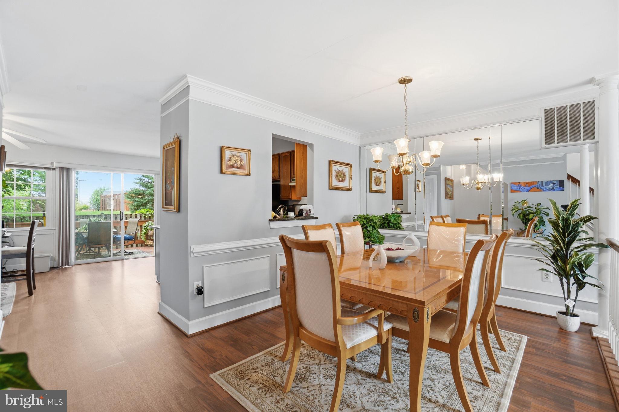OVERLOOK POINTE - Residential