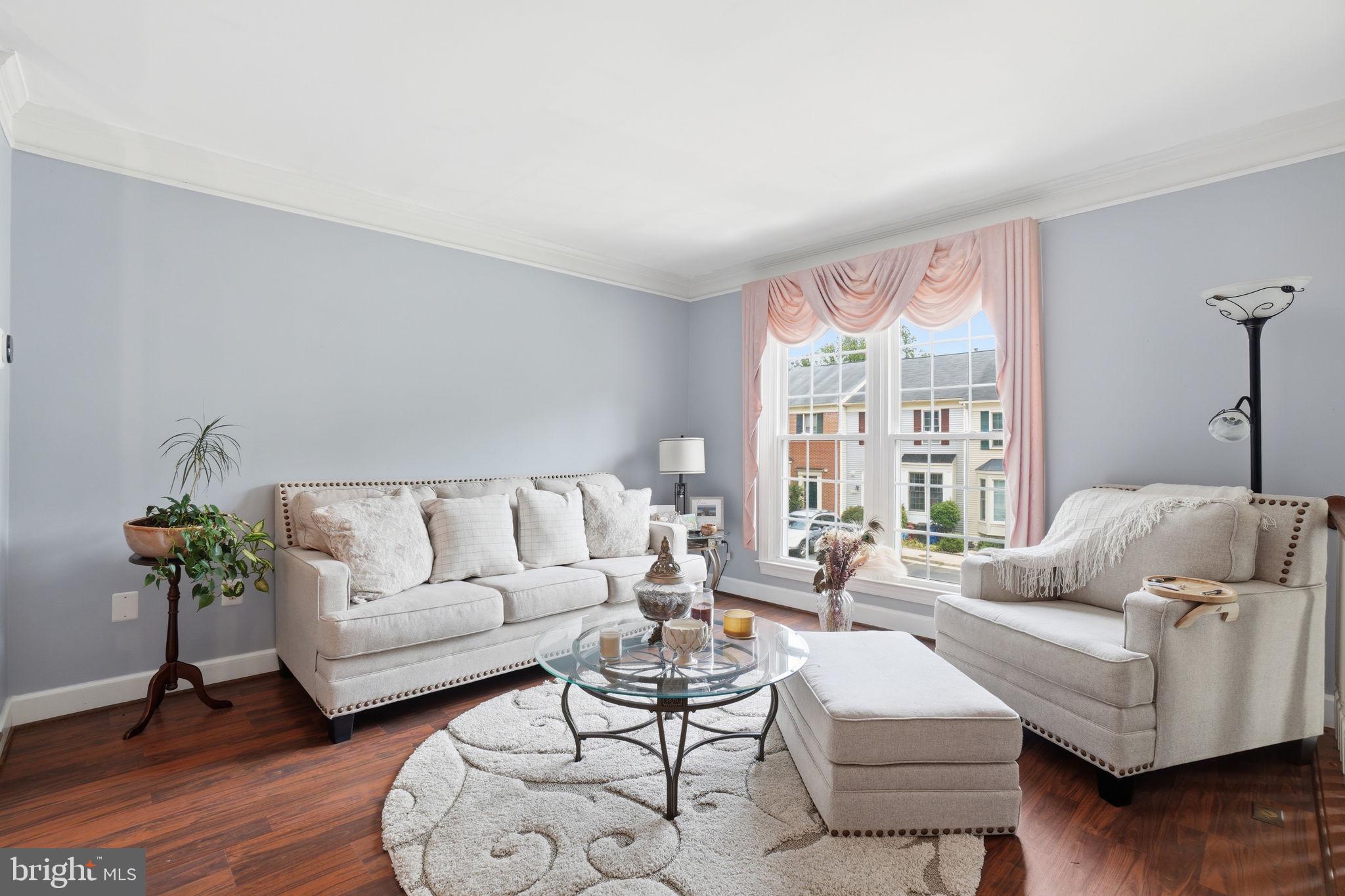 OVERLOOK POINTE - Residential