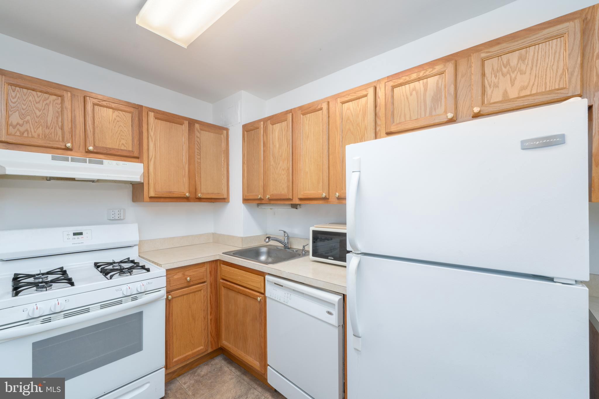 PIKESVILLE - Residential