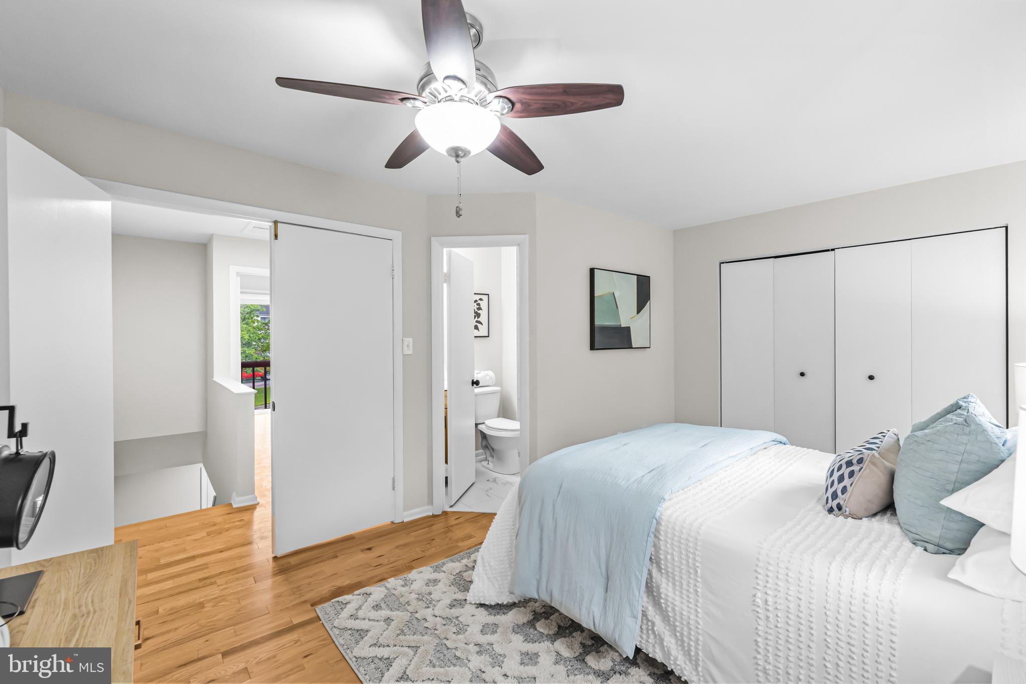 SUGARLAND SQUARE - Residential