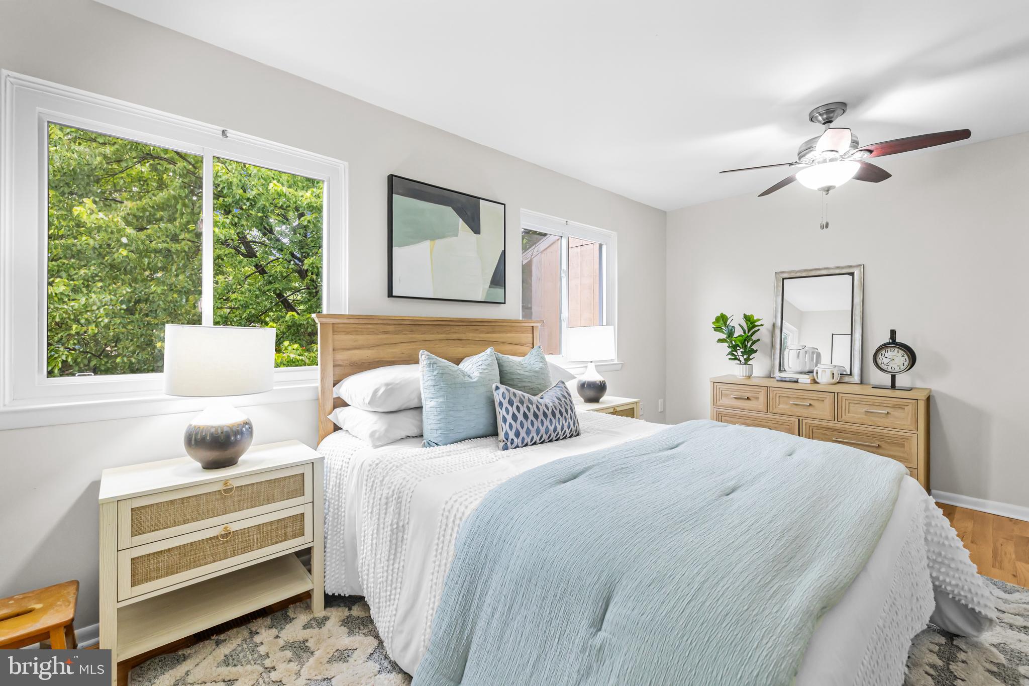 SUGARLAND SQUARE - Residential
