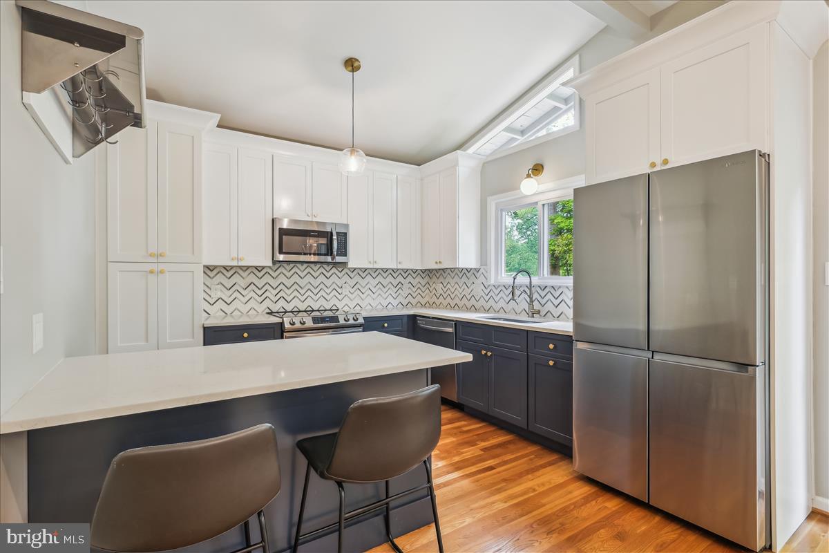WESTVIEW HILLS - Residential