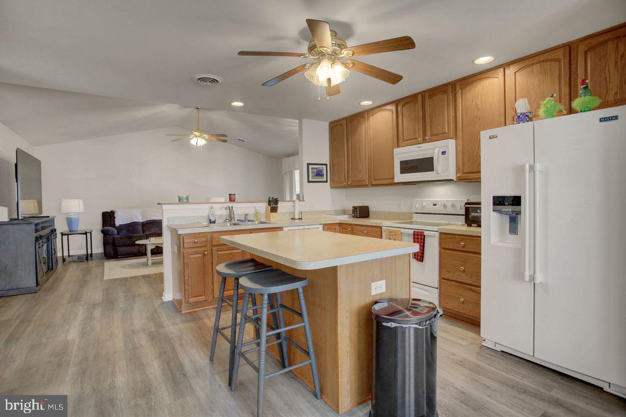 ENCLAVE - Residential
