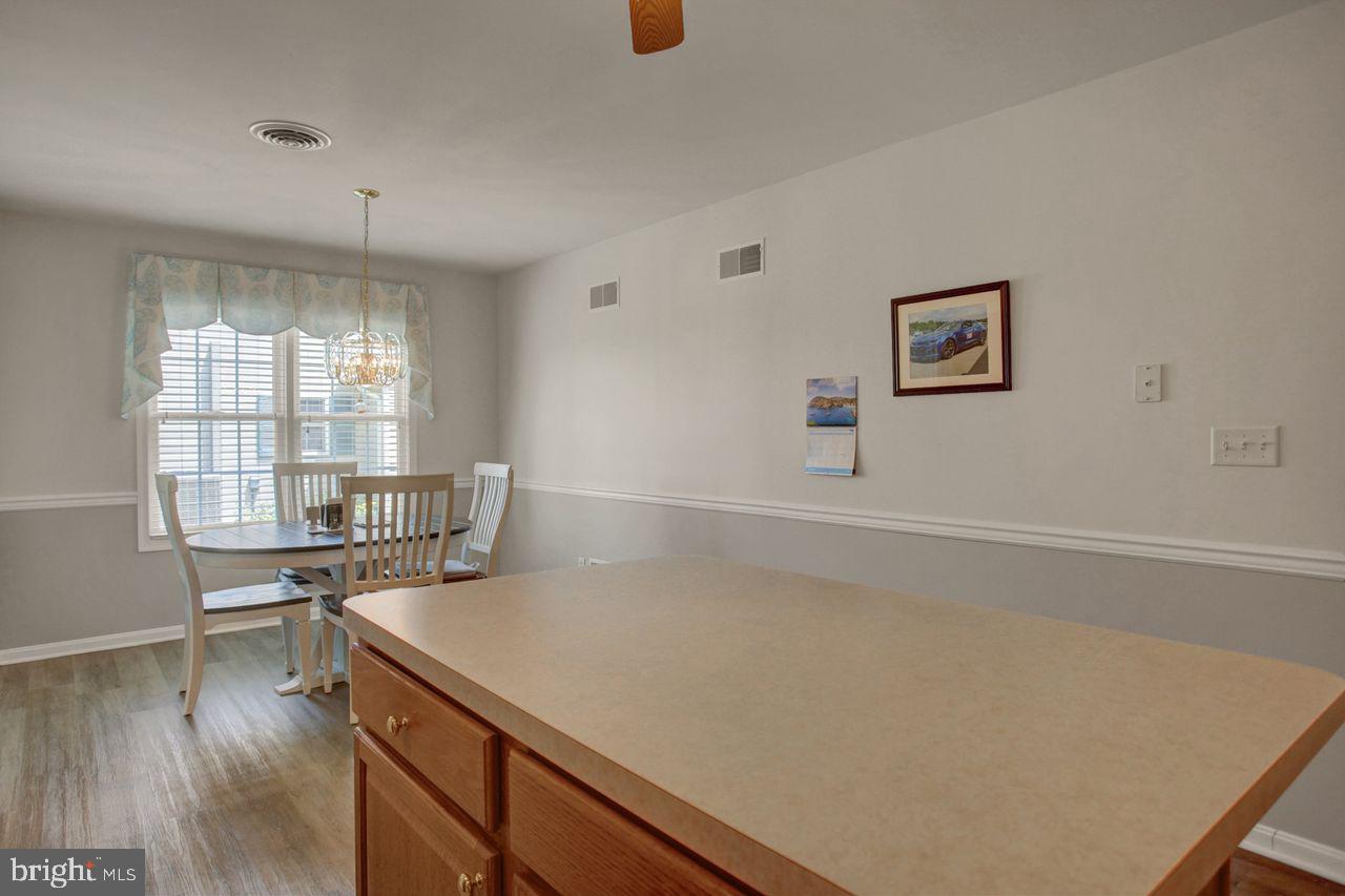 ENCLAVE - Residential