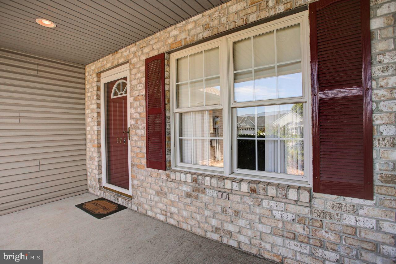 ENCLAVE - Residential