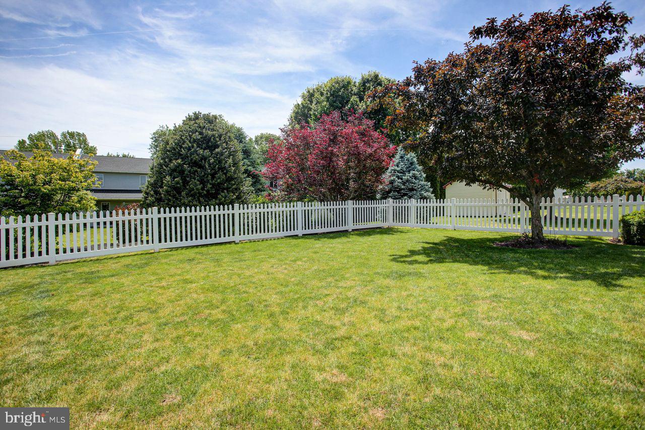 ENCLAVE - Residential