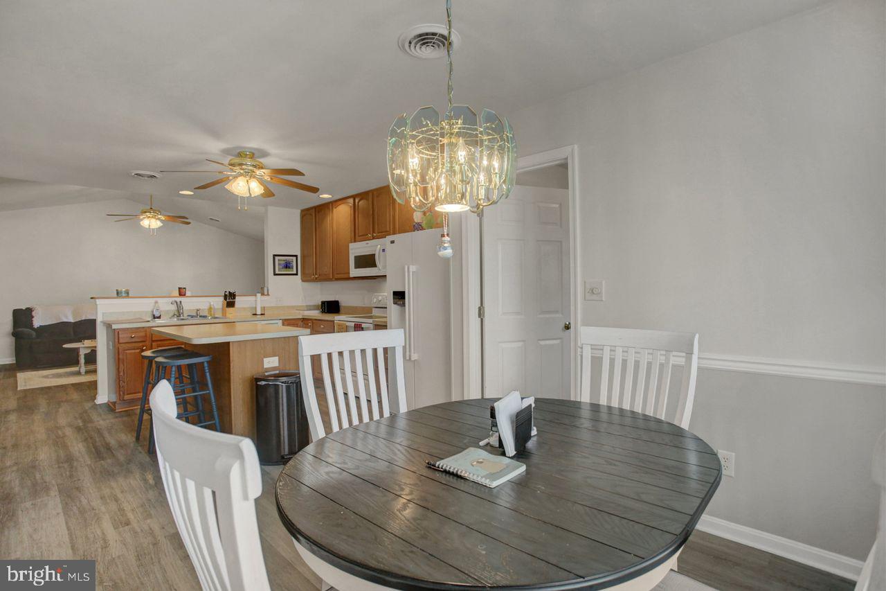 ENCLAVE - Residential