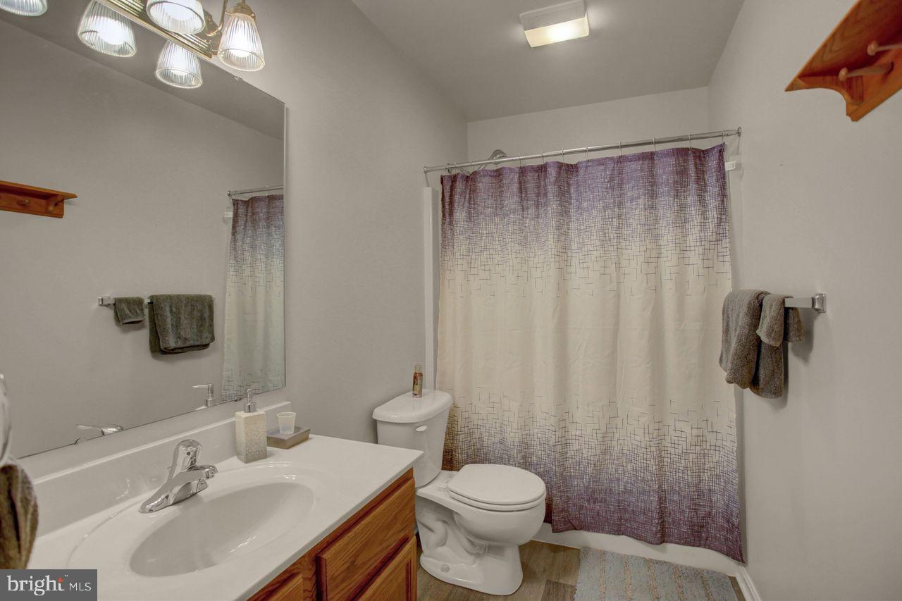 ENCLAVE - Residential