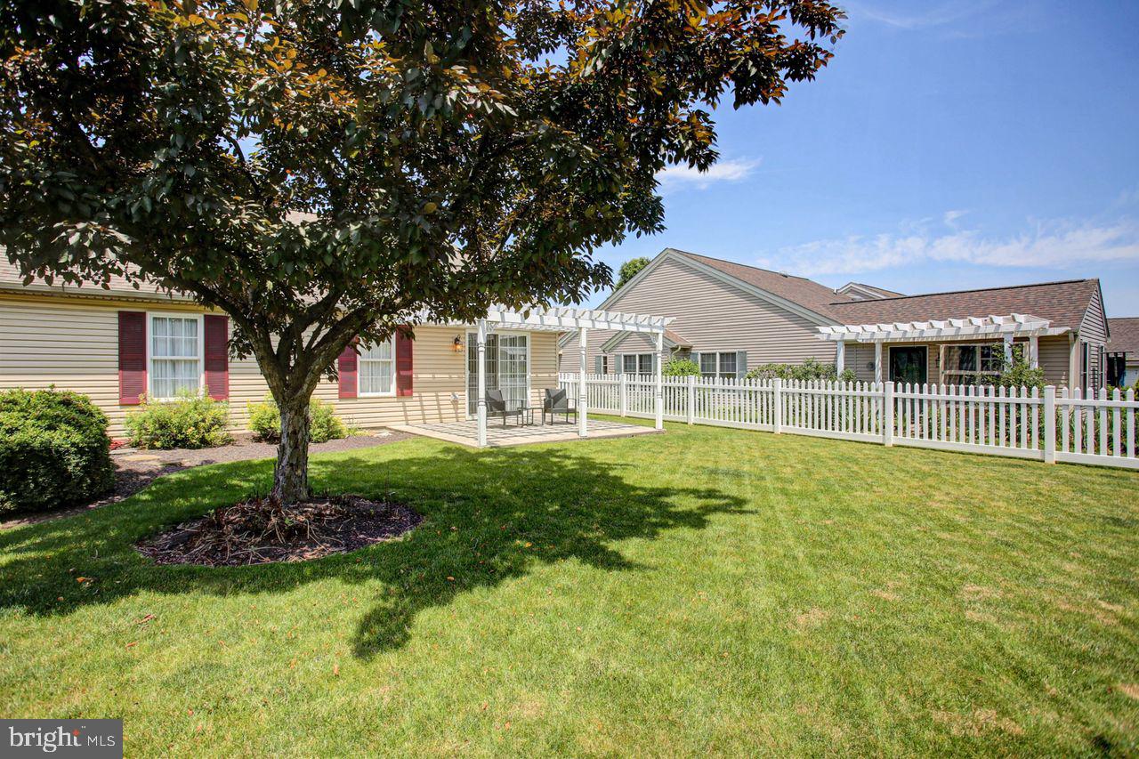 ENCLAVE - Residential