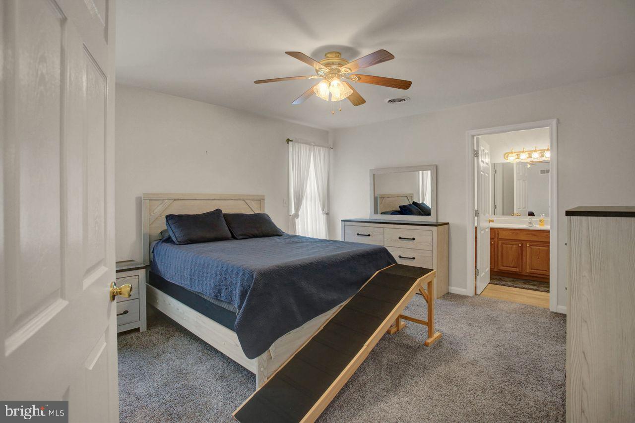 ENCLAVE - Residential