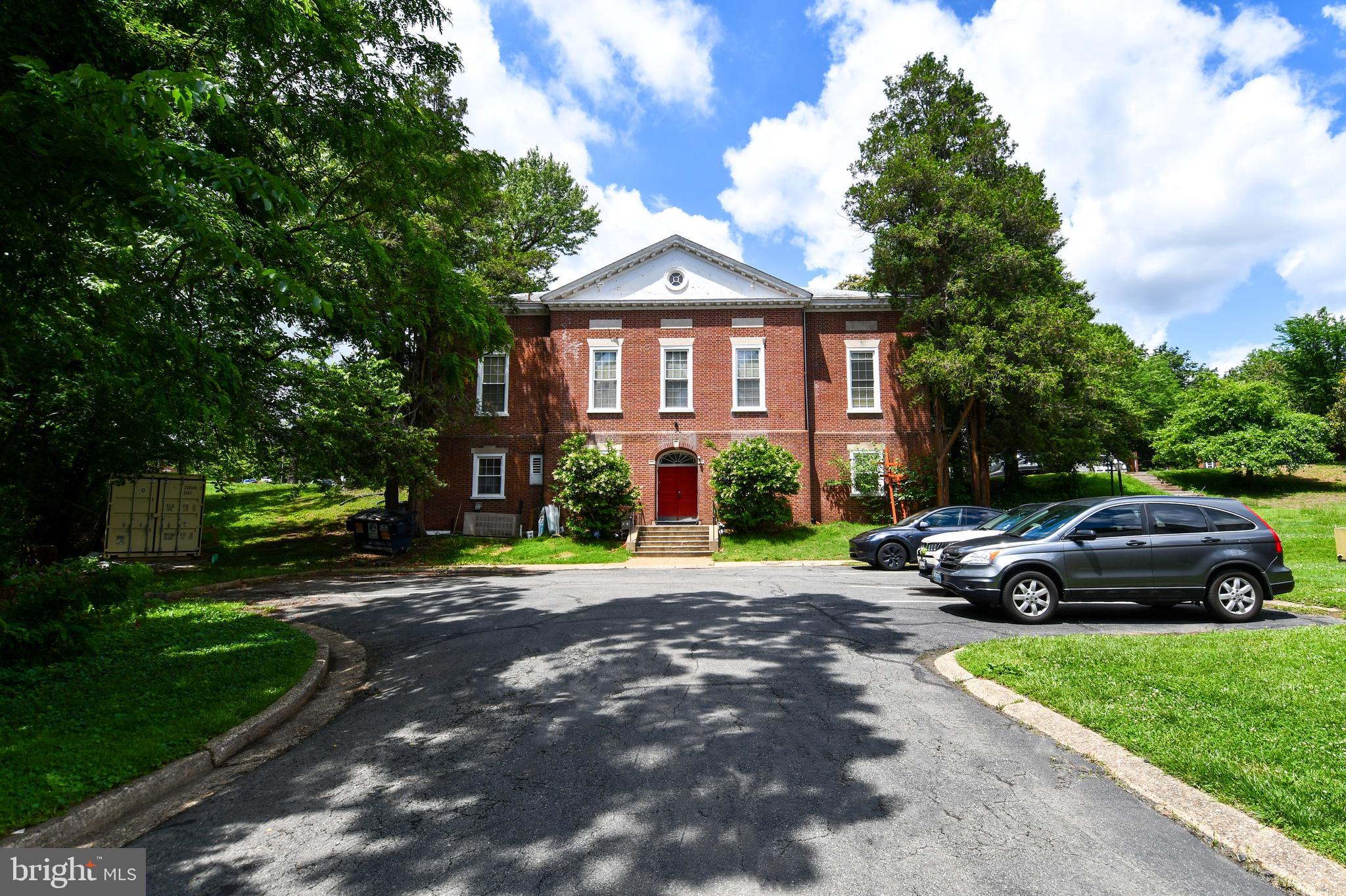 PENTAGON INDUSTRIAL CTR - Commercial Sale