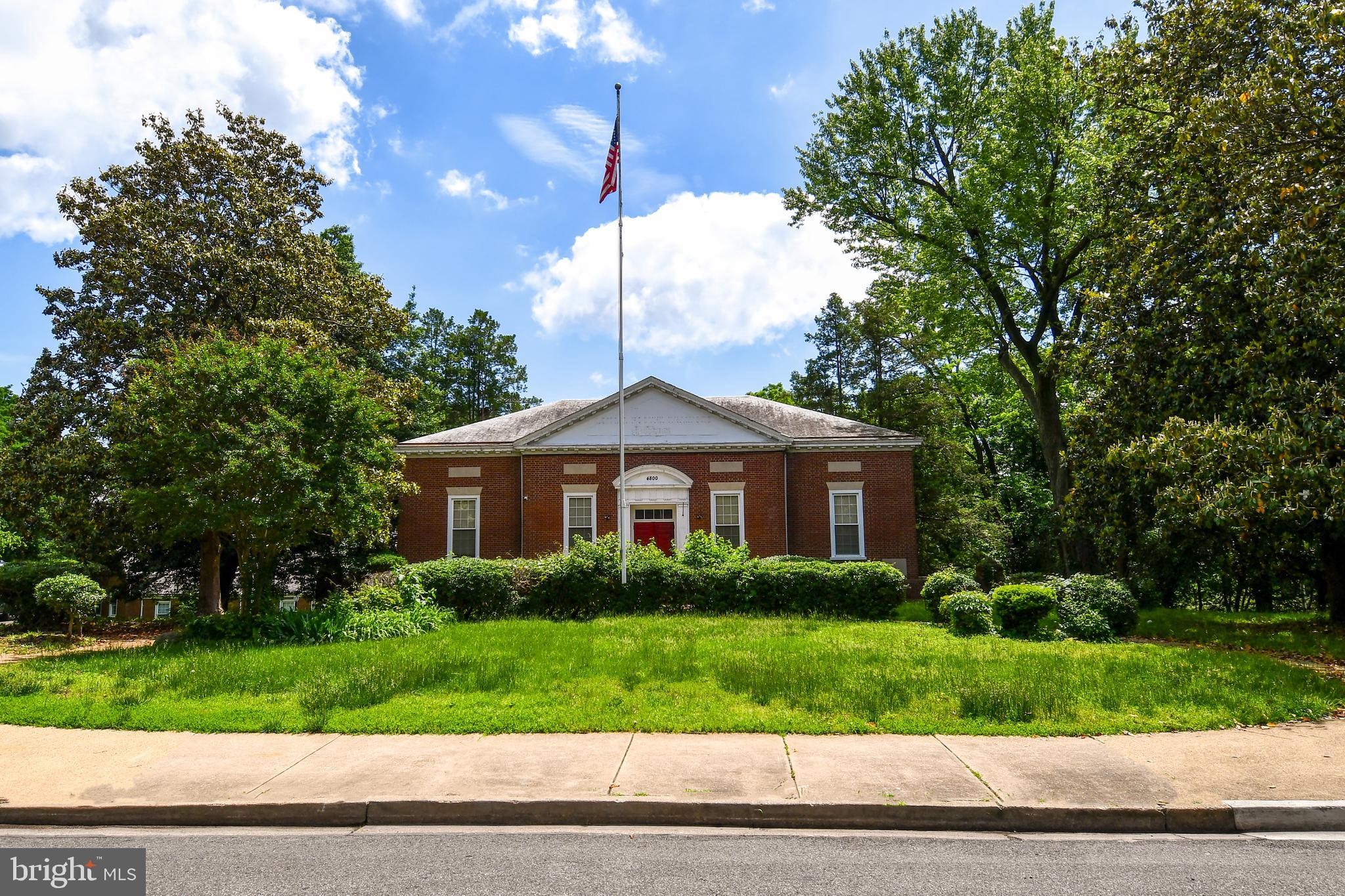 PENTAGON INDUSTRIAL CTR - Commercial Sale