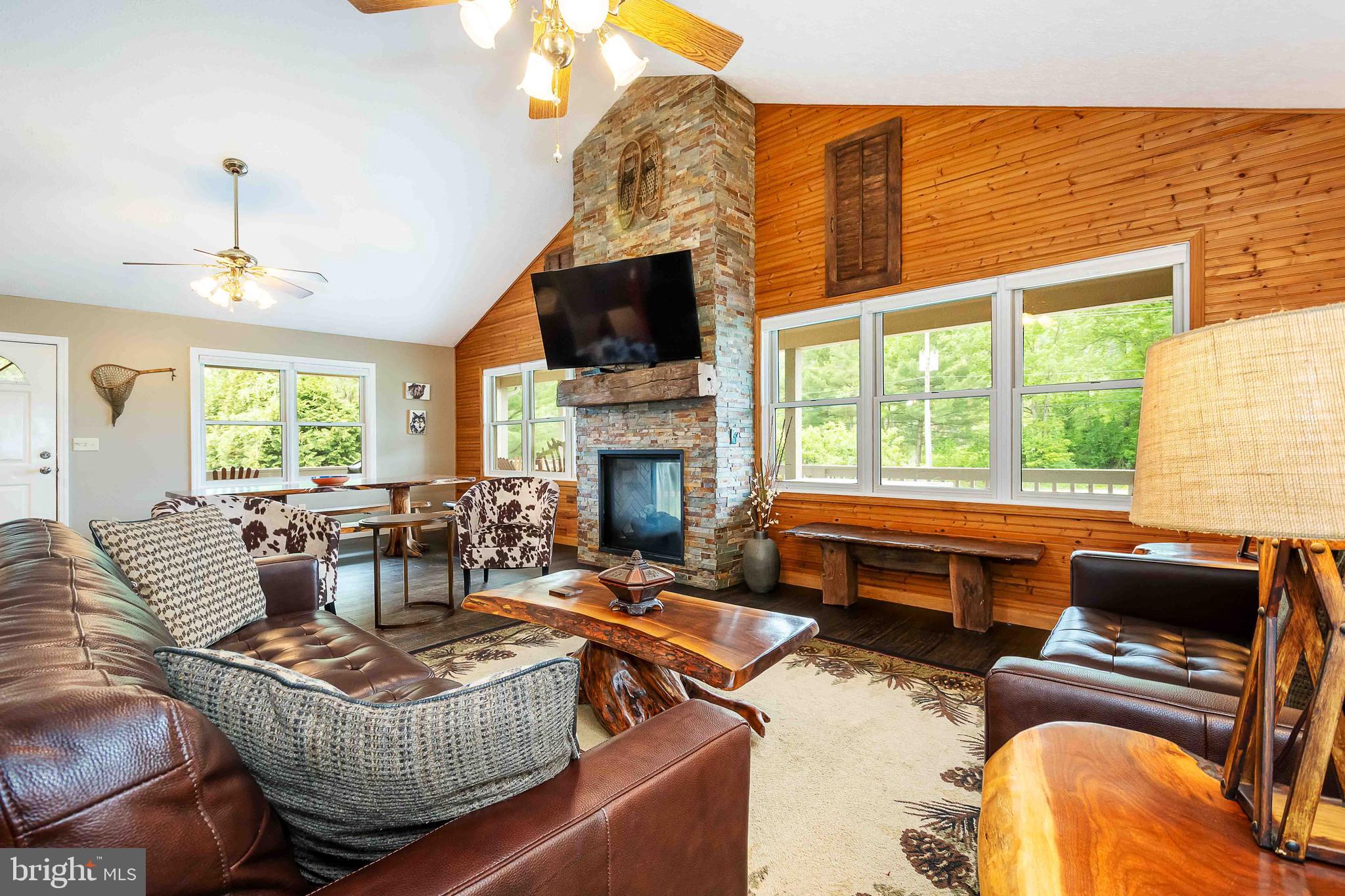 LAKE POINTE - Residential