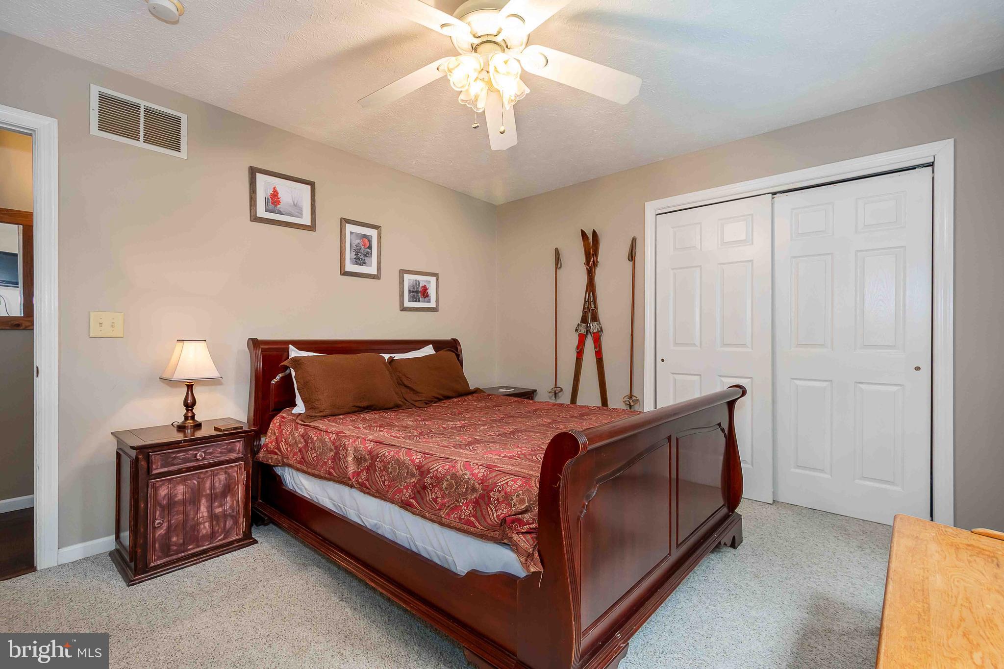 LAKE POINTE - Residential