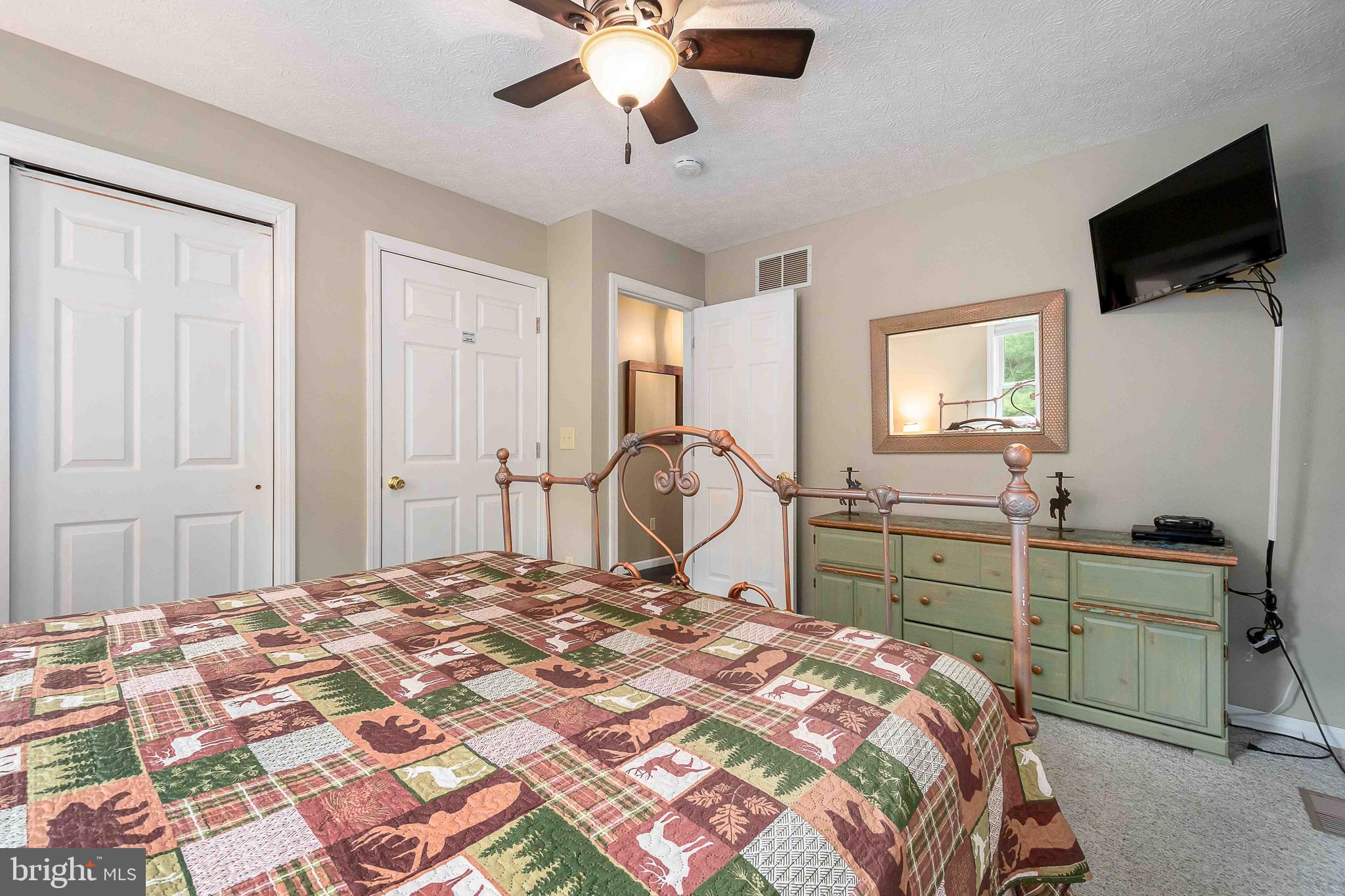 LAKE POINTE - Residential