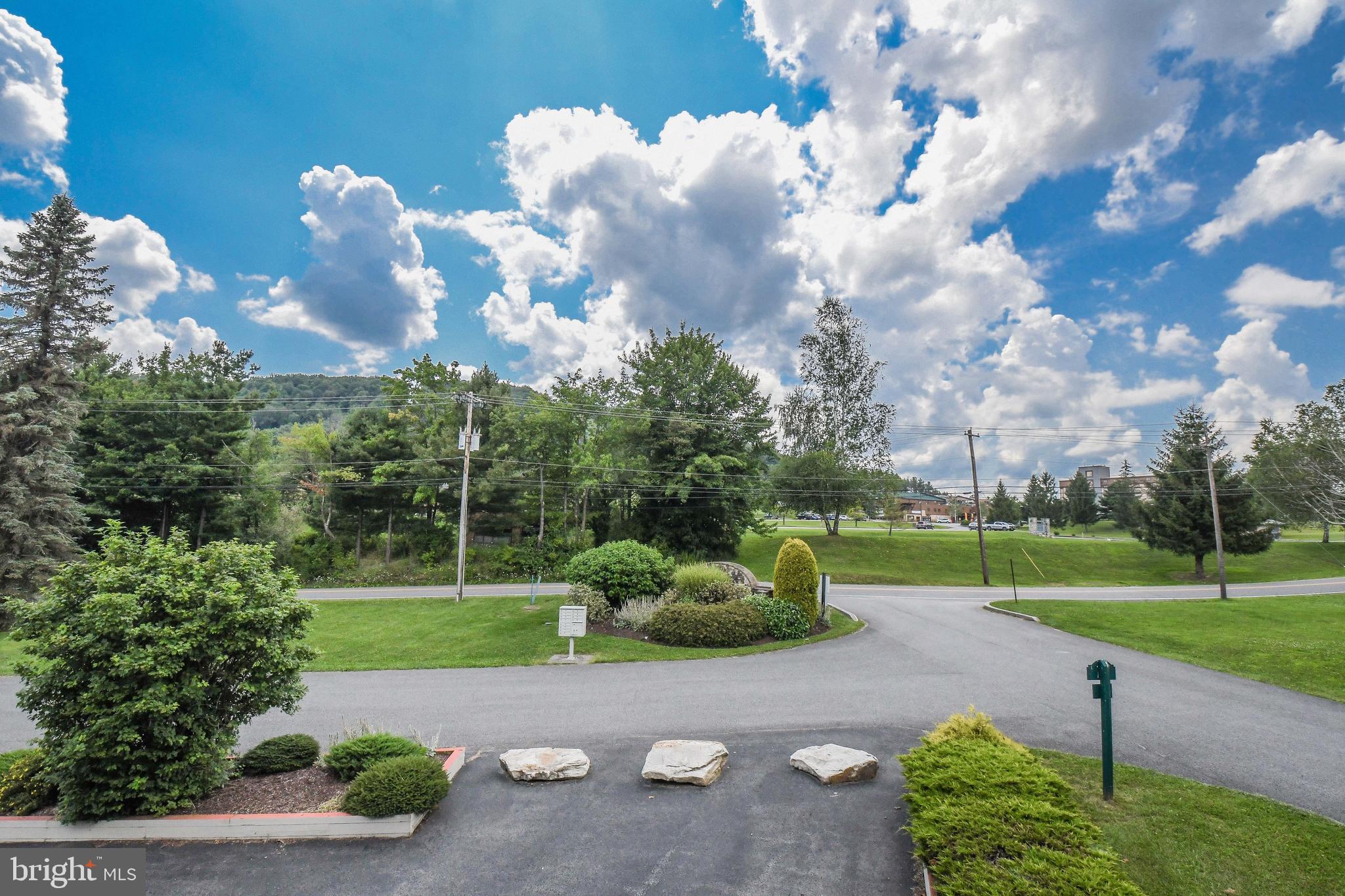LAKE POINTE - Residential