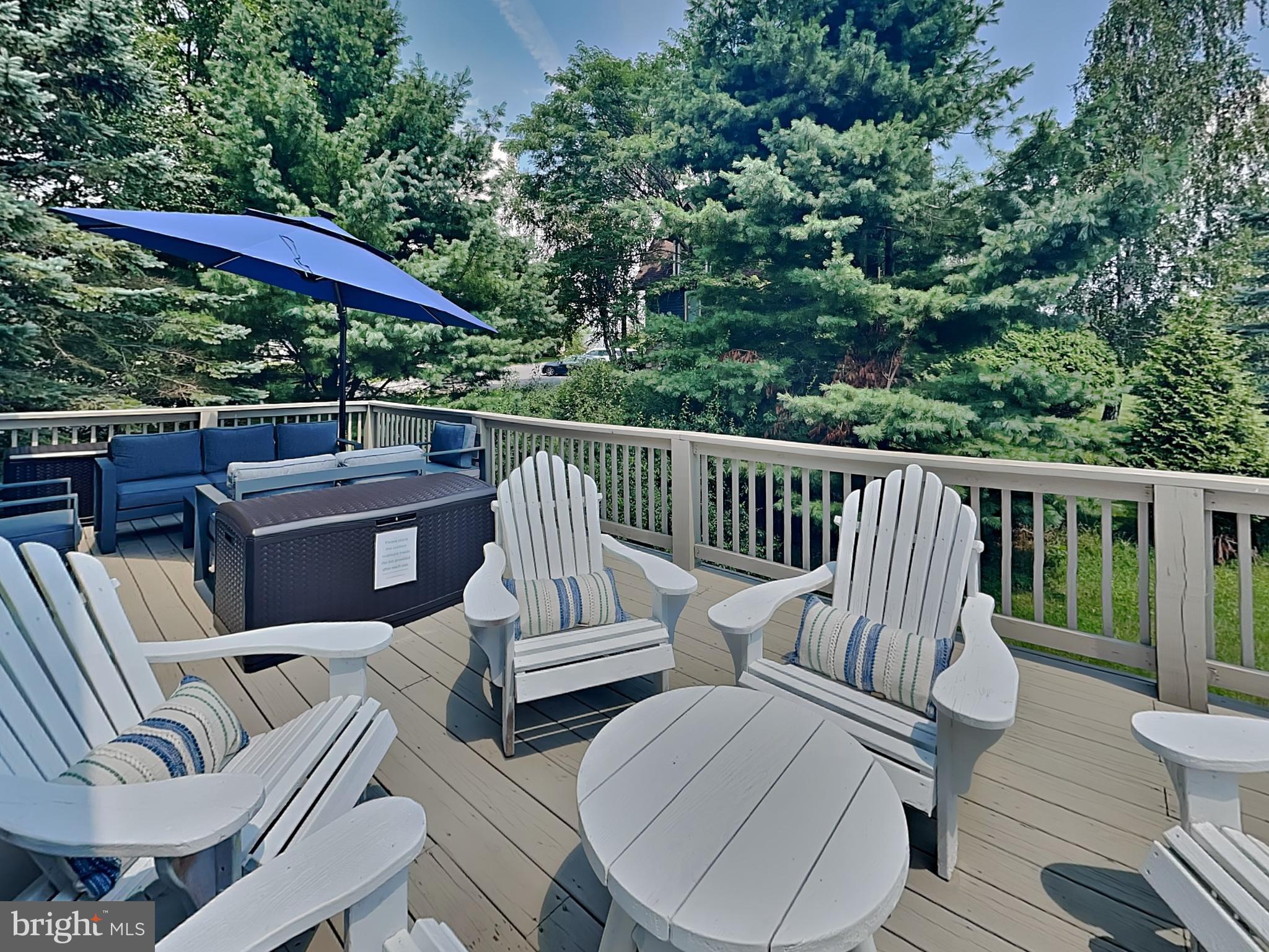 LAKE POINTE - Residential