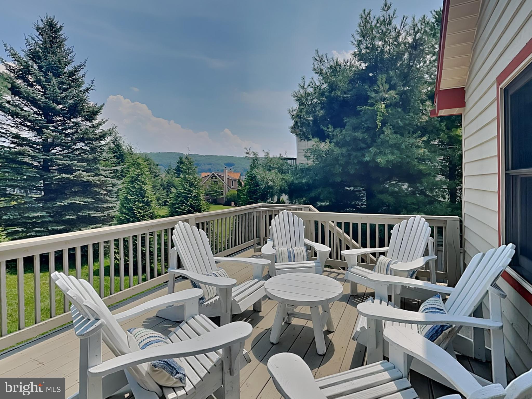 LAKE POINTE - Residential