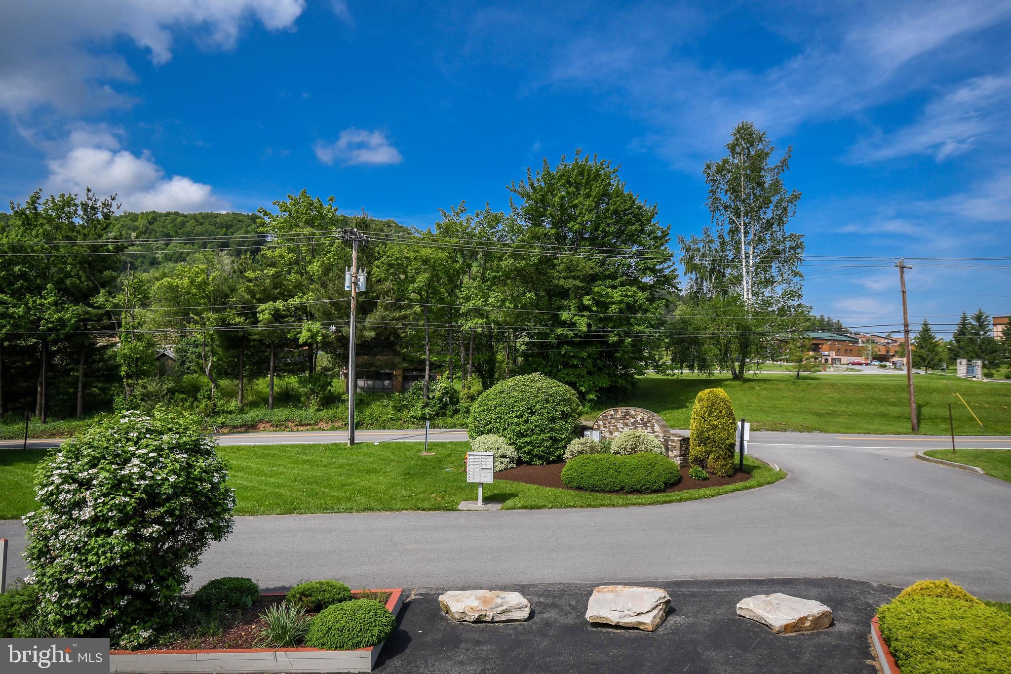 LAKE POINTE - Residential