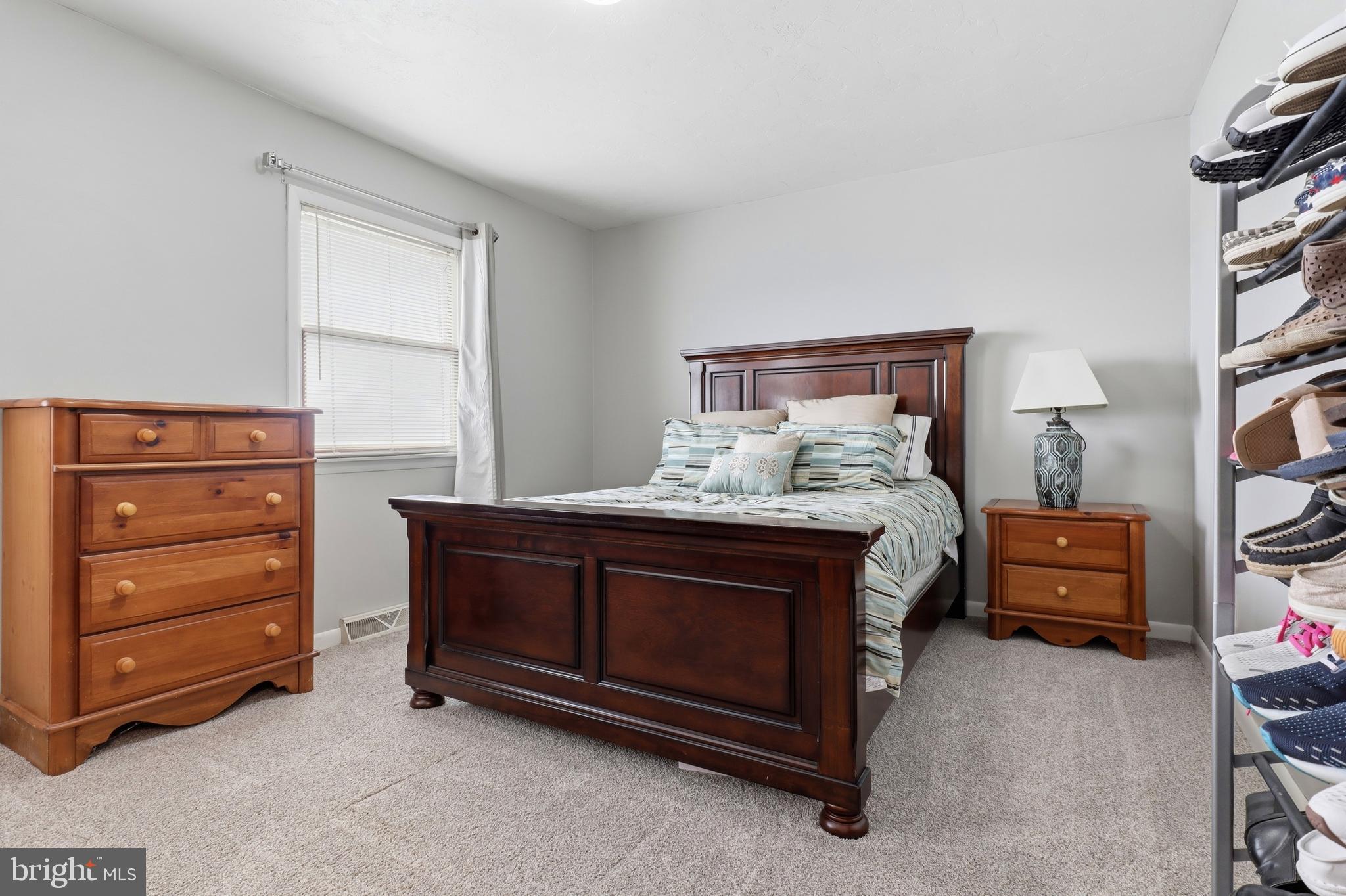 COLONIAL RIDGE - Residential