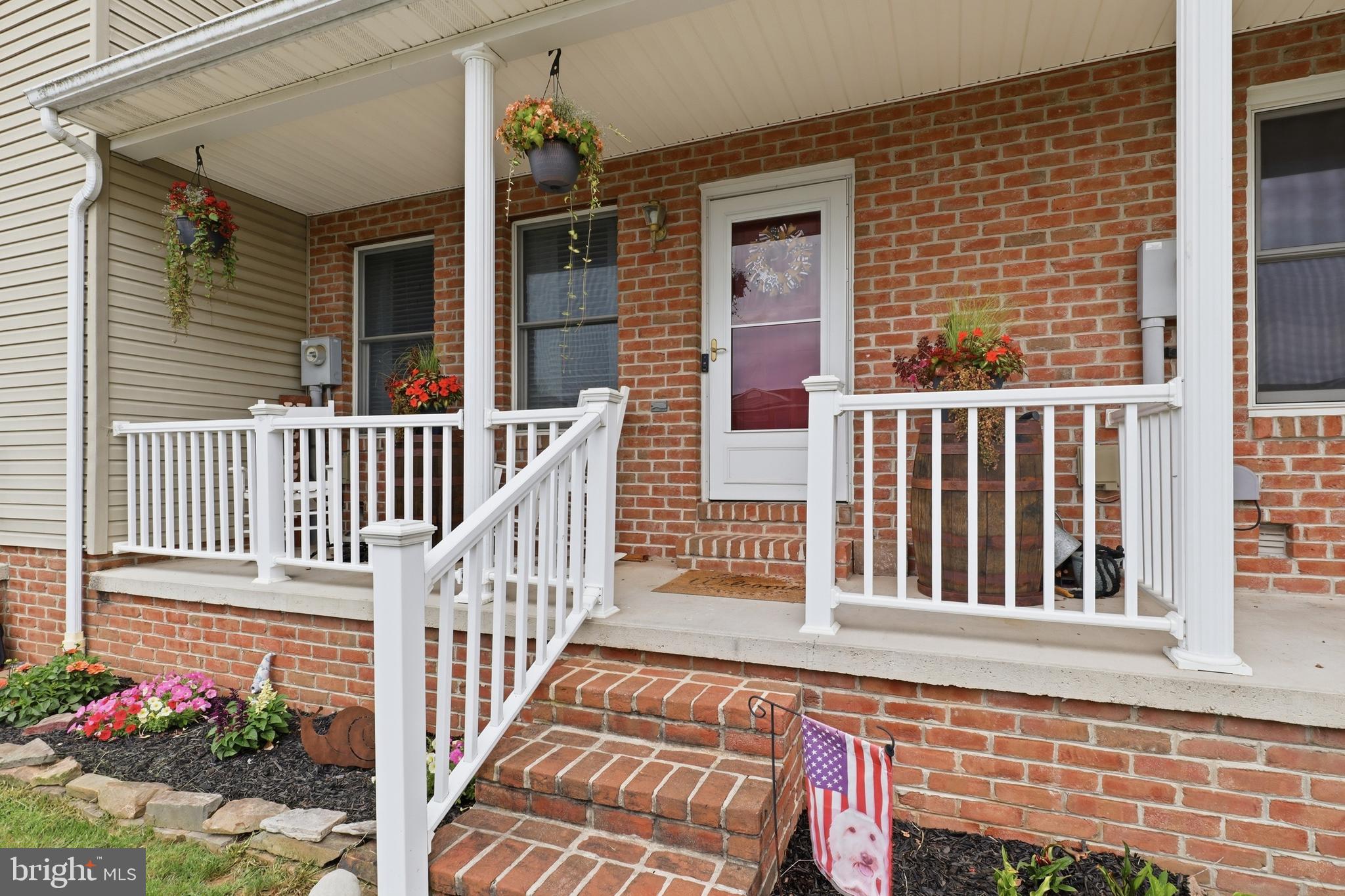 COLONIAL RIDGE - Residential