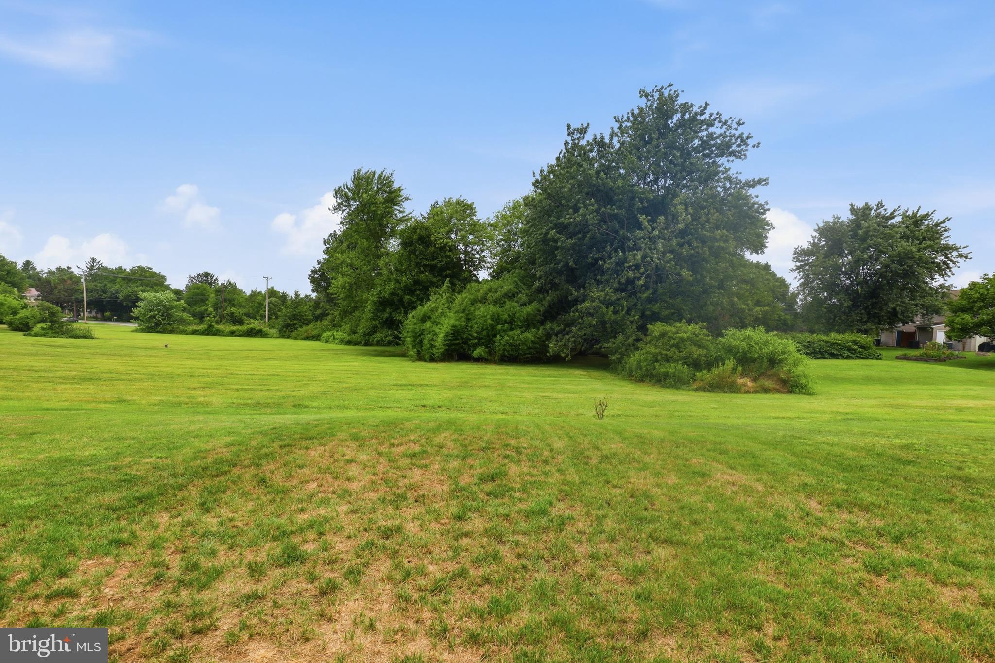 COLONIAL RIDGE - Residential
