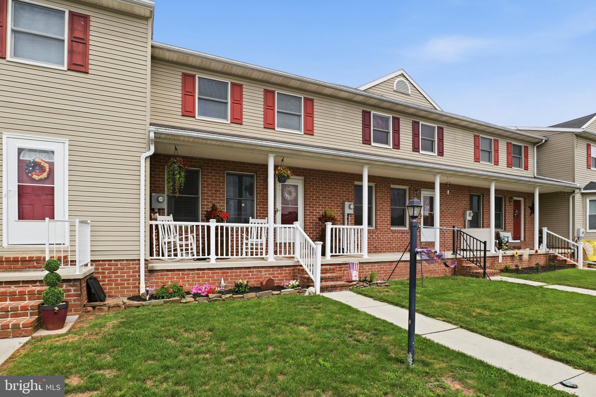 COLONIAL RIDGE - Residential
